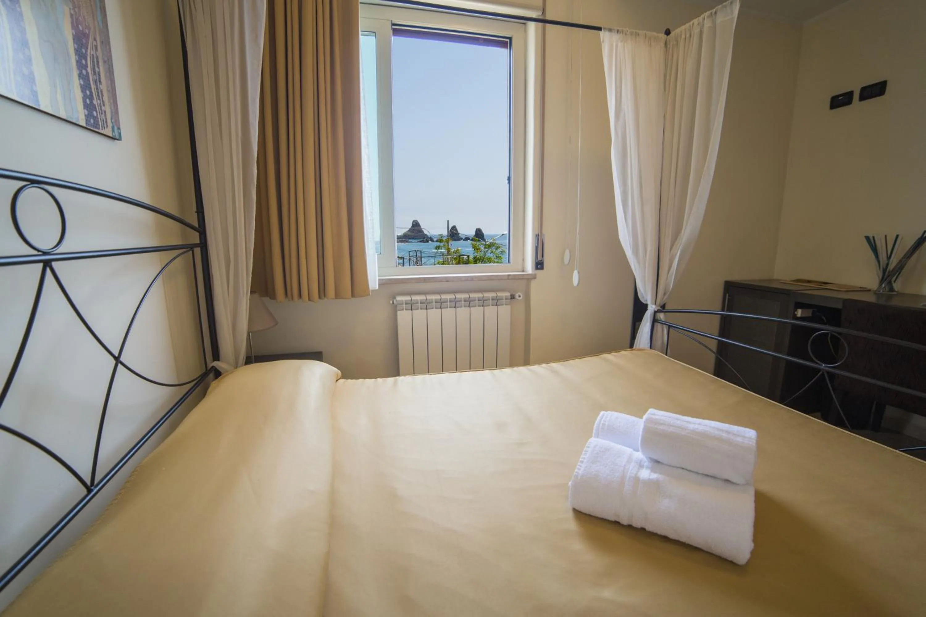 Sea view, Bed in La Terrazza