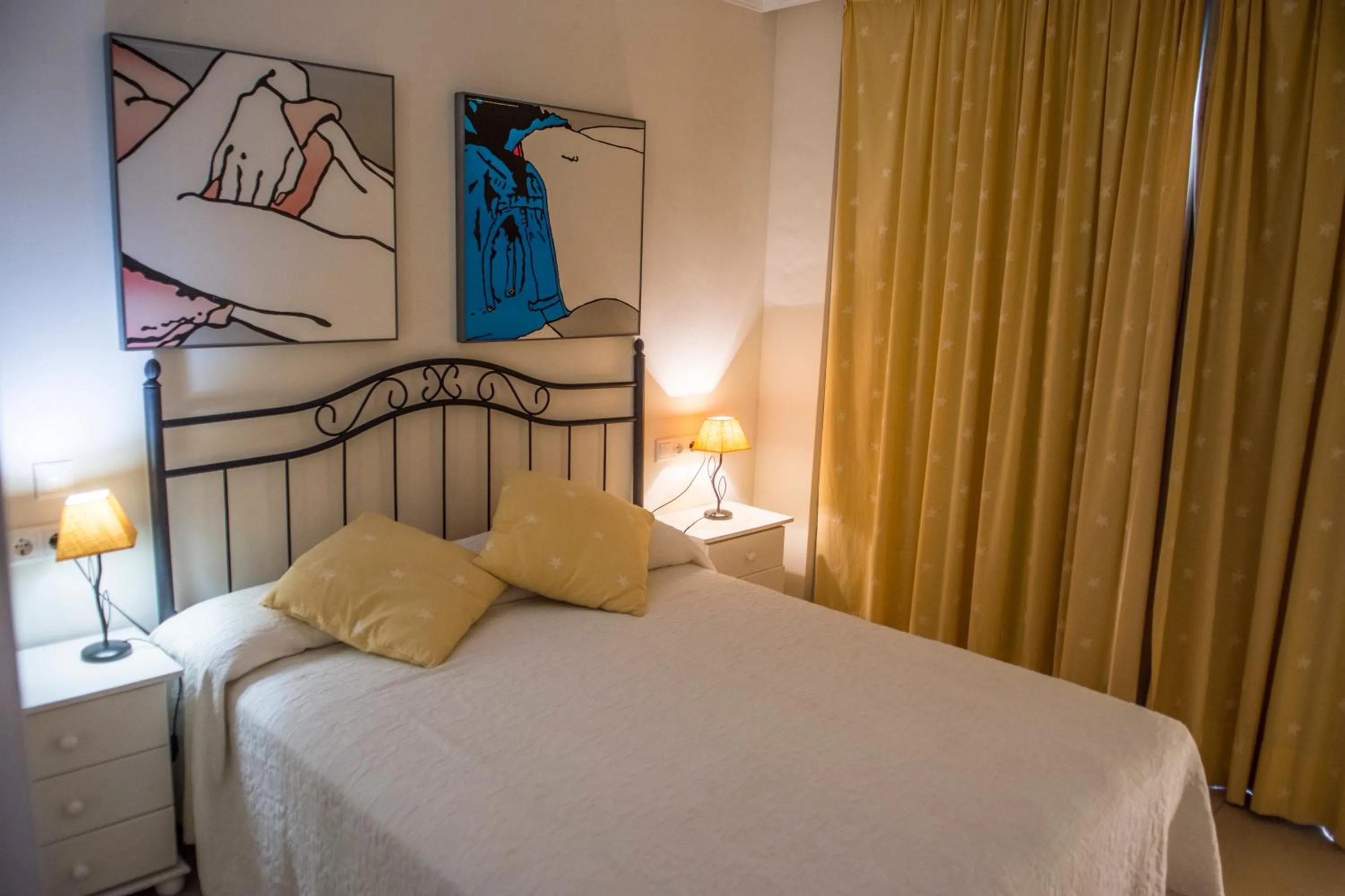 Bed in Hamilton Court