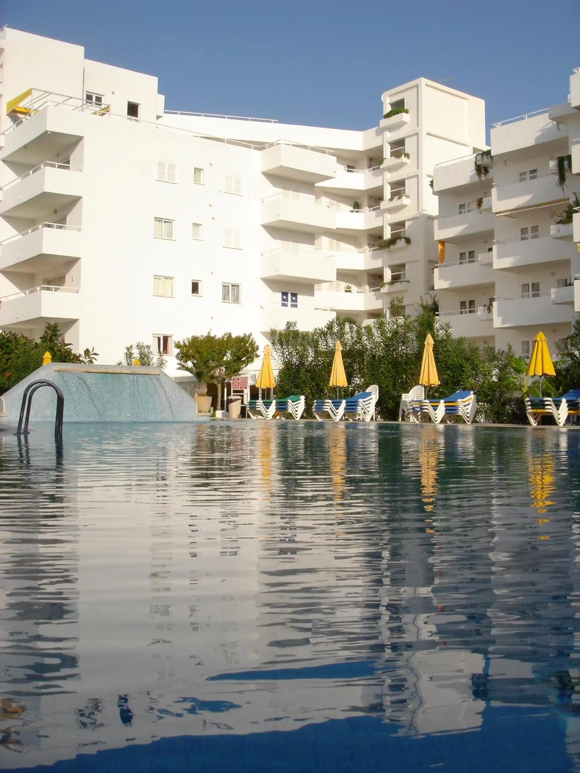 Property building in Hamilton Court