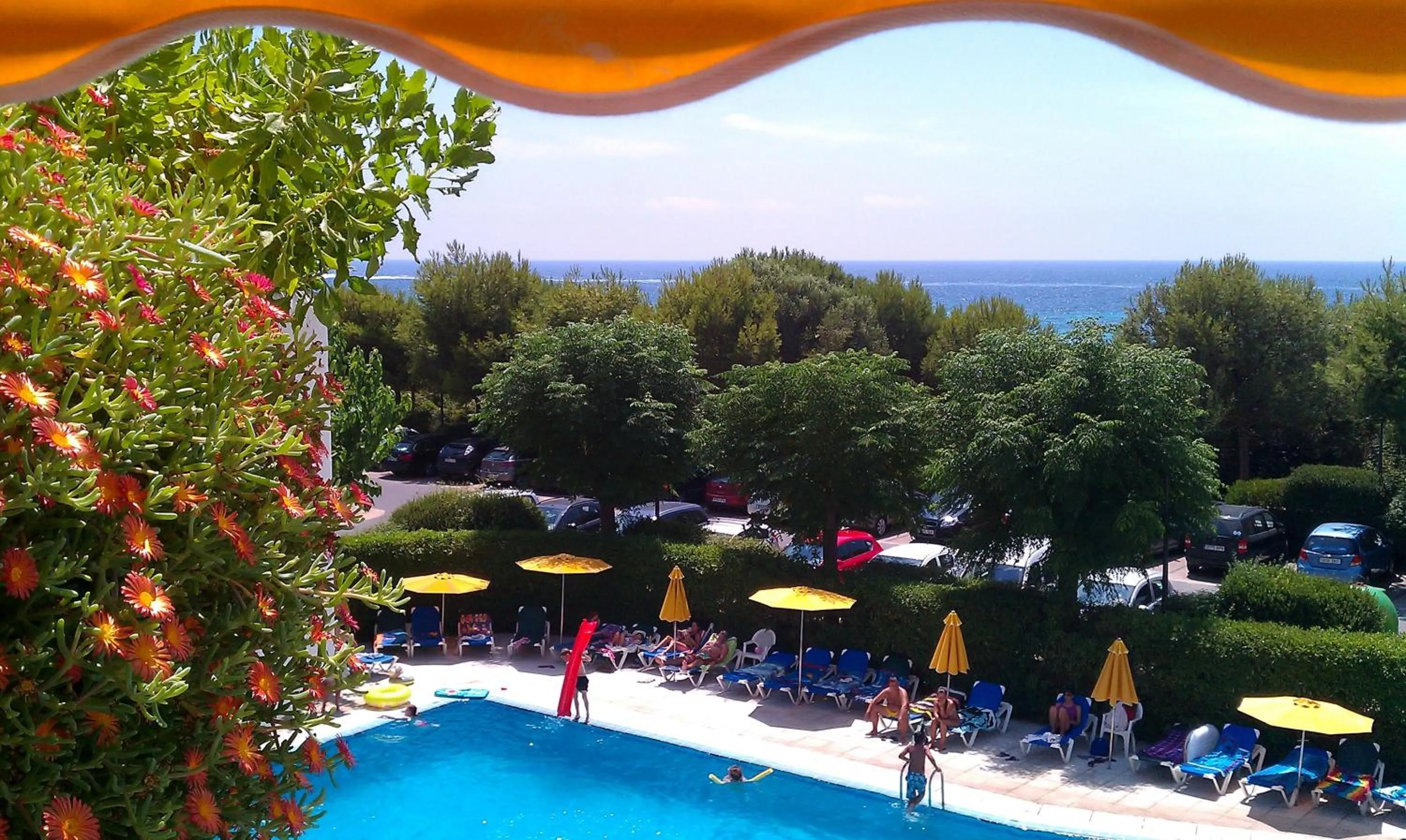 Pool view in Hamilton Court