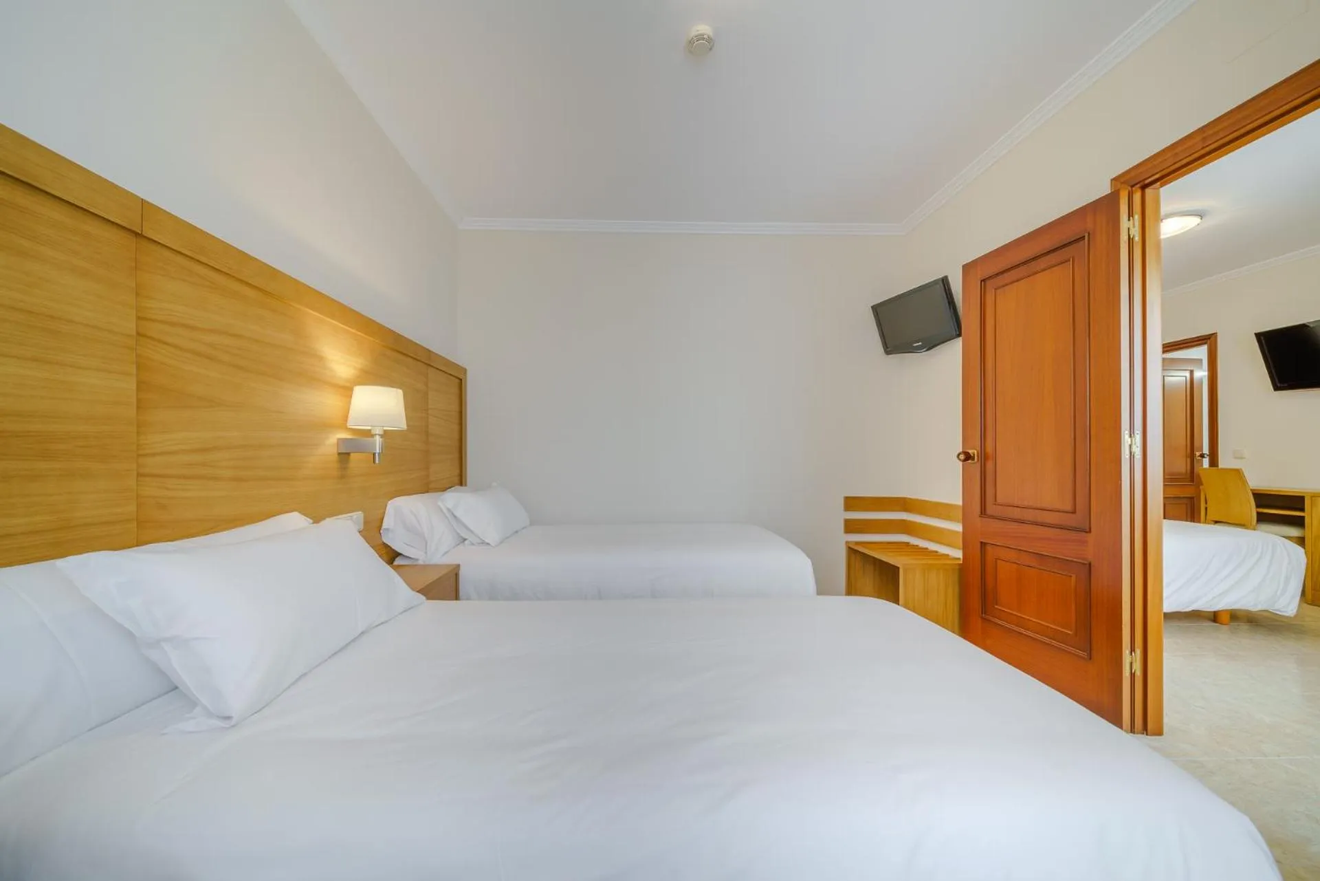 Photo of the whole room, Bed in Hotel El Puente