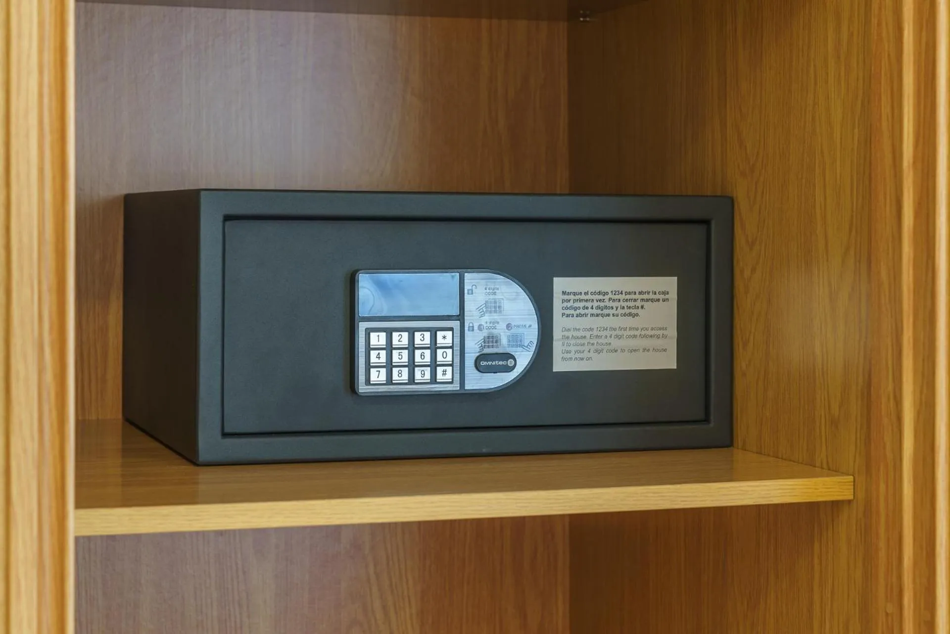 safe in Hotel El Puente