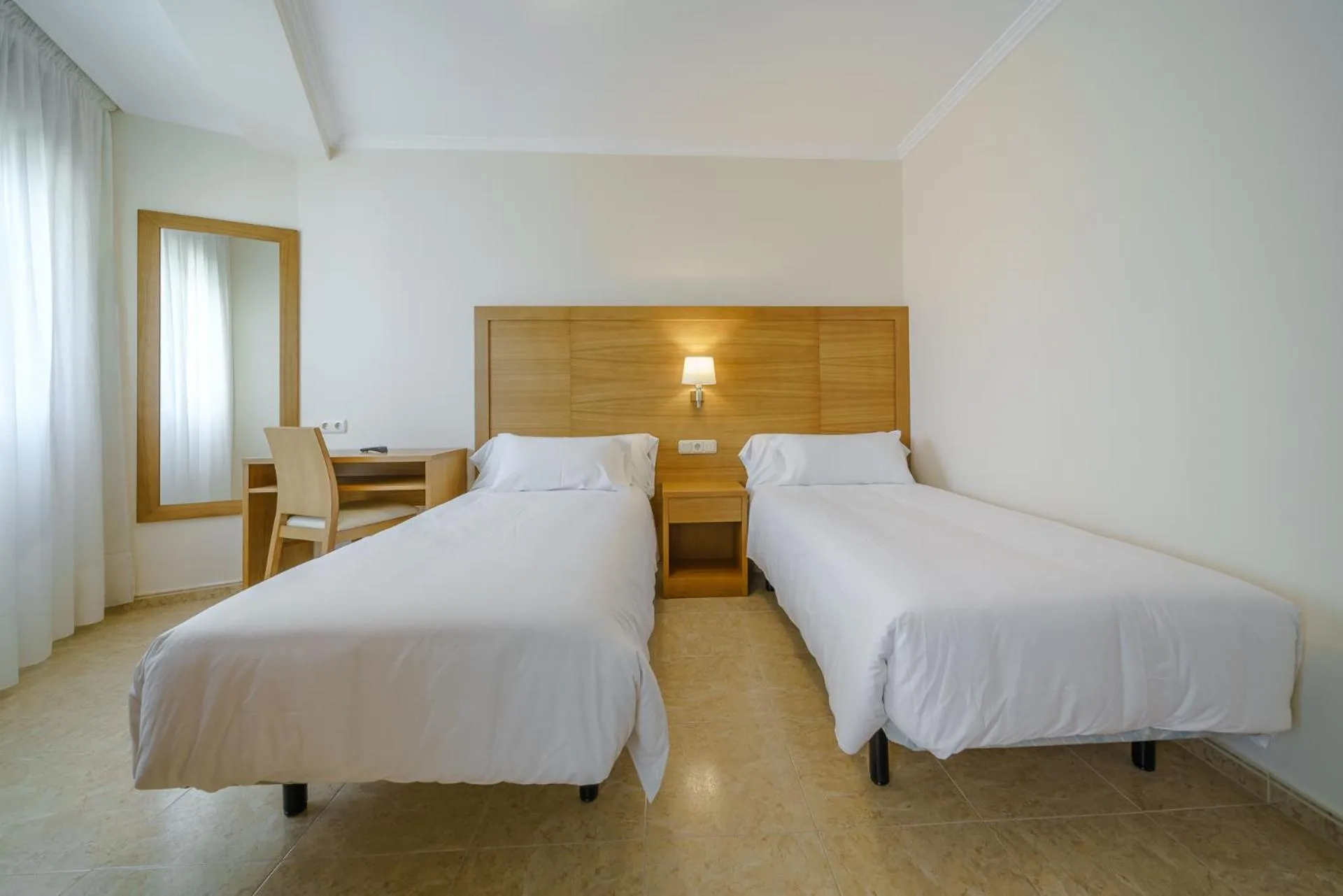 Bed in Hotel El Puente