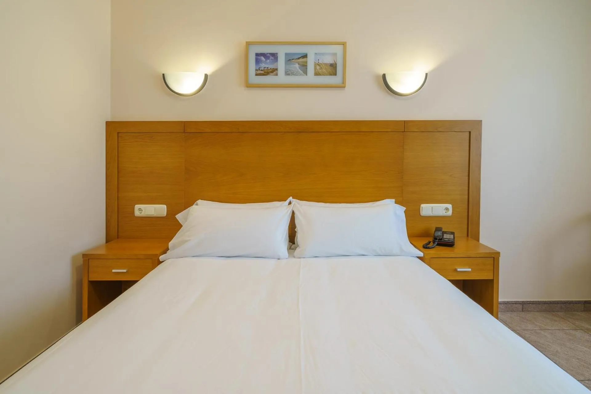 Bed in Hotel El Puente