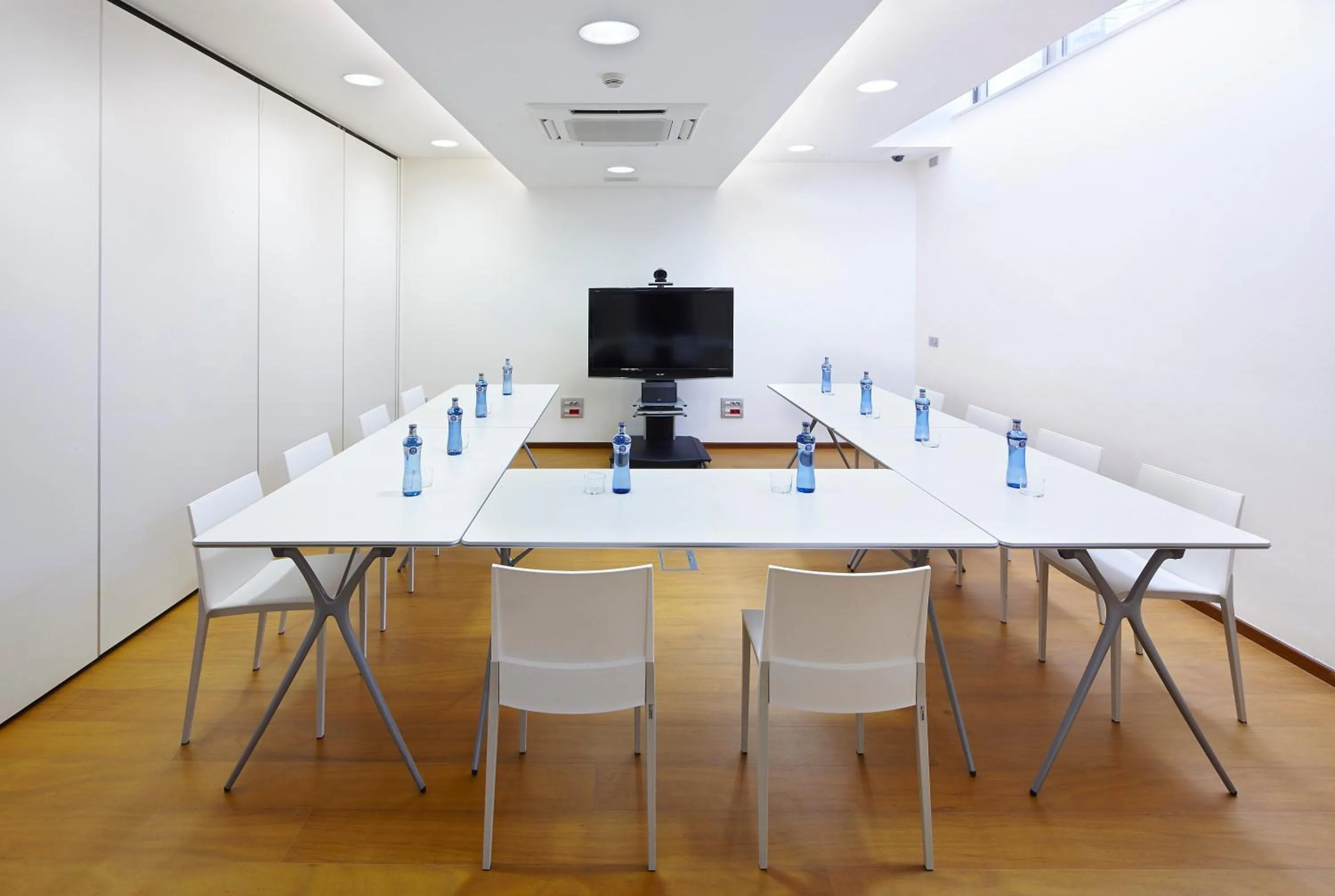 Business facilities in Hotel Palladium