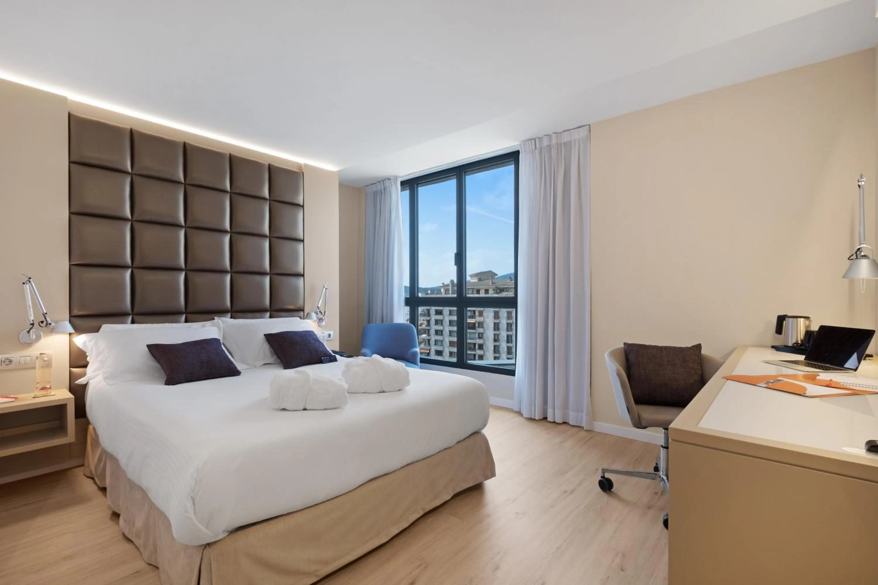 Photo of the whole room, Bed in Hotel Palladium