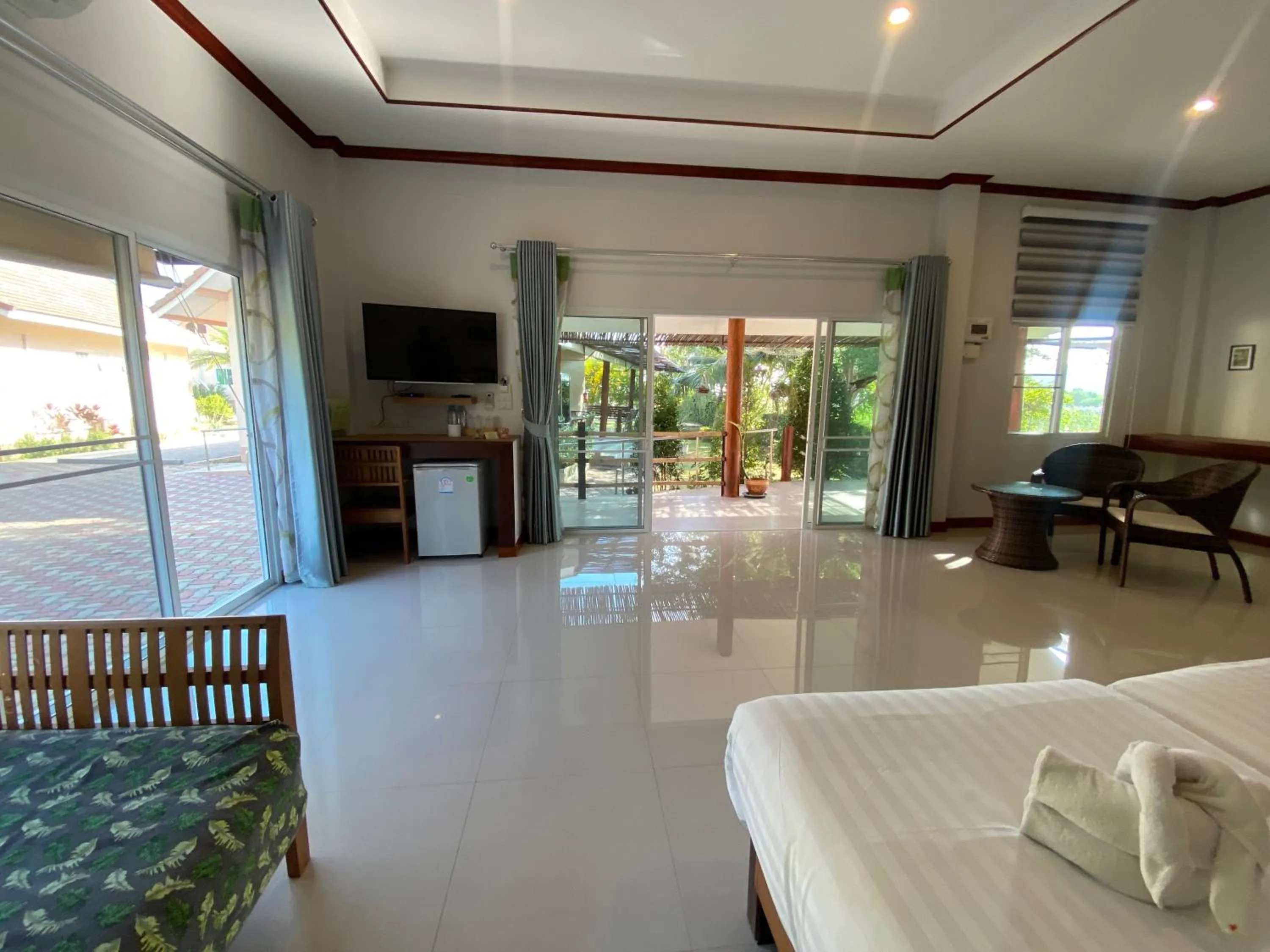 Photo of the whole room in Chang Noi Hua Hin Pranburi fully accessible barrierefrei resort