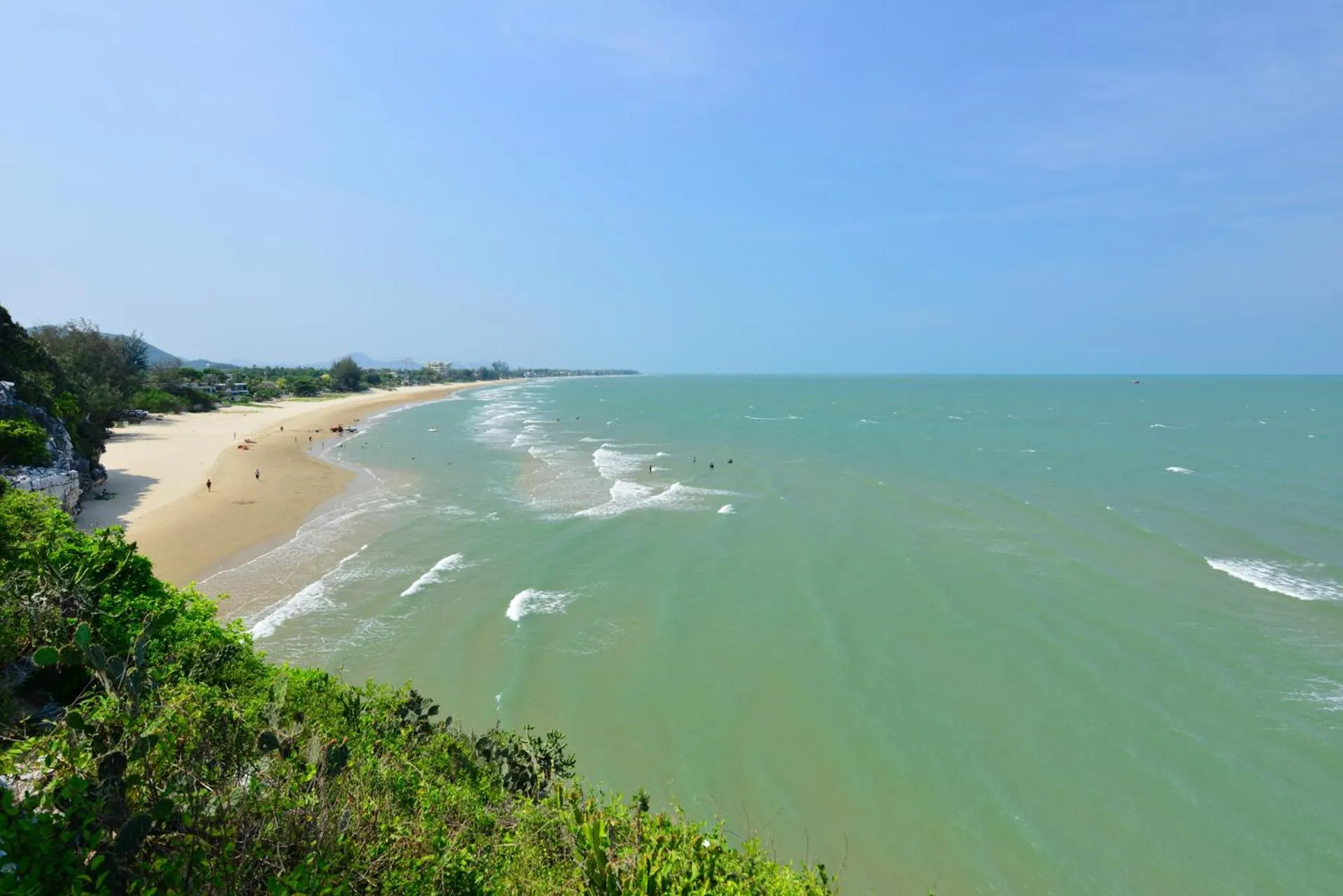 Nearby landmark in Chang Noi Hua Hin Pranburi fully accessible barrierefrei resort