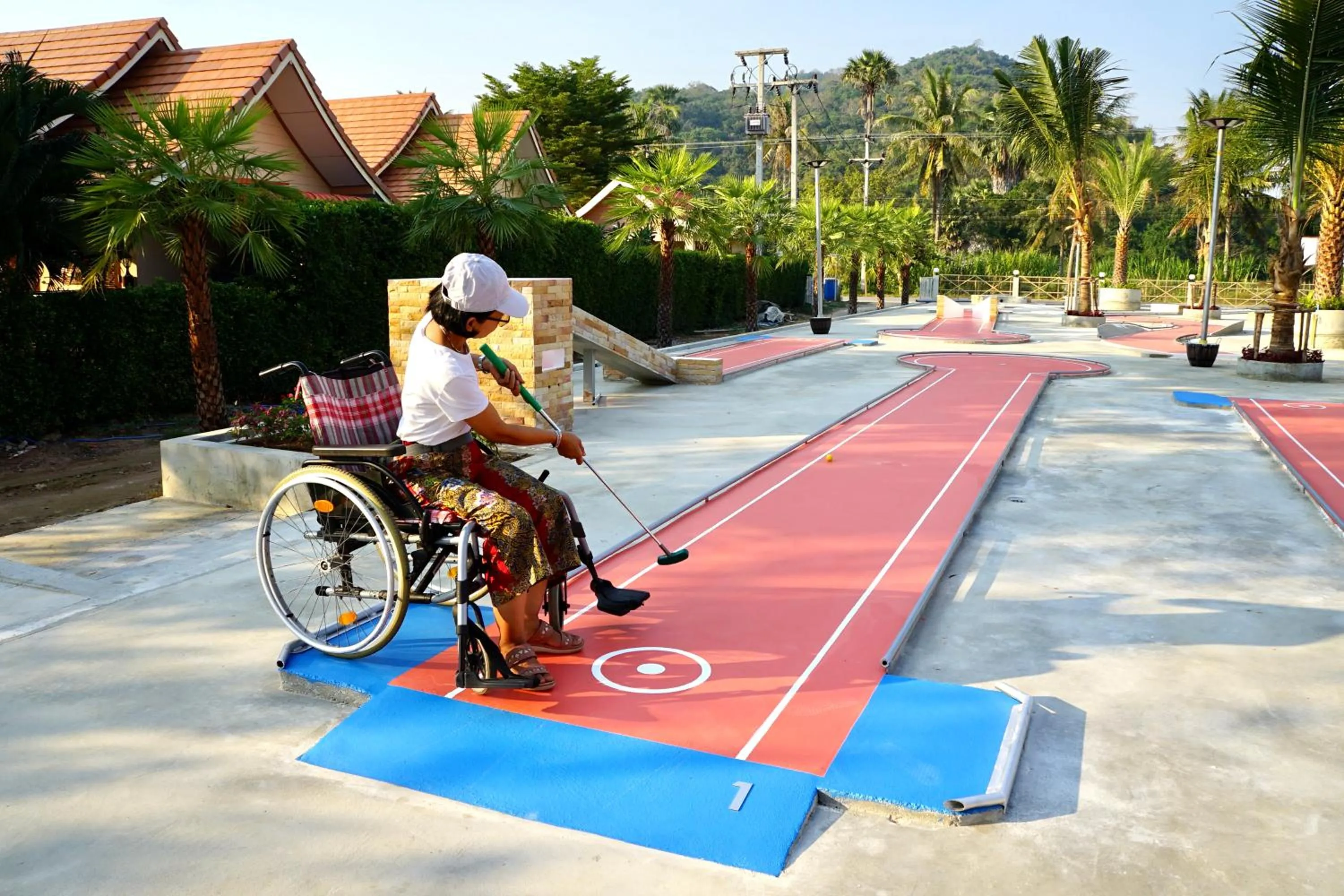 Minigolf in Chang Noi Hua Hin Pranburi fully accessible barrierefrei resort