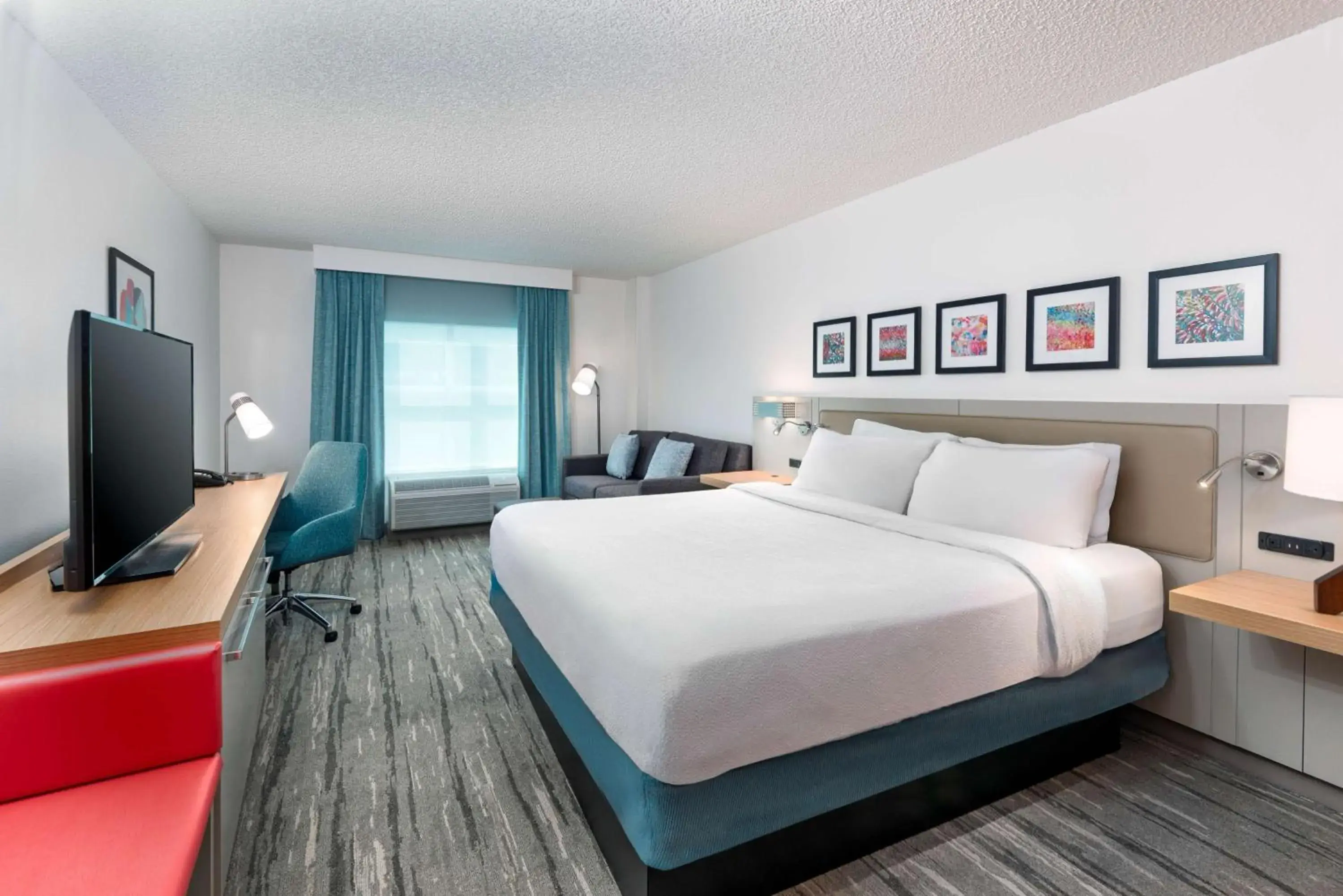 King Room with Roll-In Shower - Mobility/Hearing Accessible in Hilton Garden Inn Tampa Airport/Westshore King Room with Roll-In Shower - Mobility/Hearing Accessible in Hilton Garden Inn Tampa Airport/Westshore