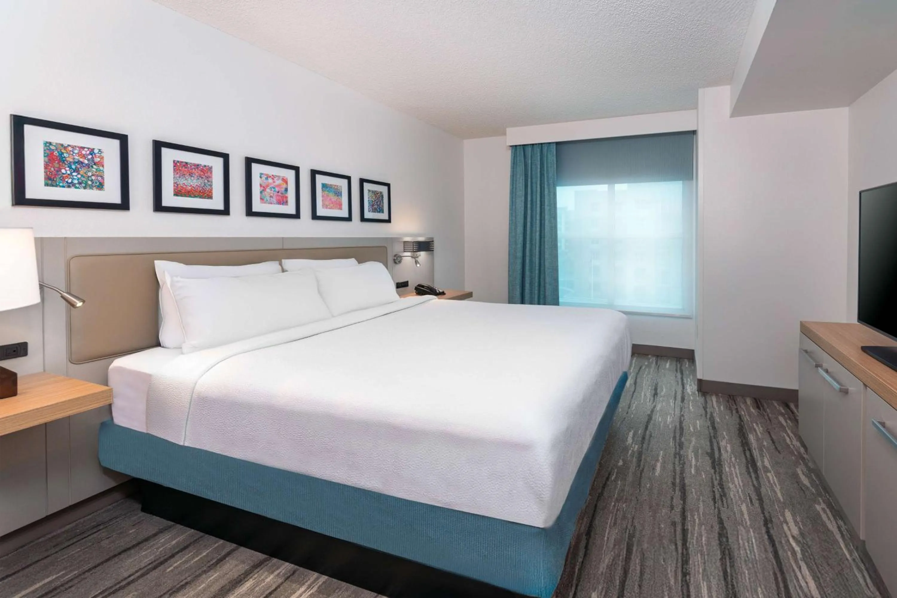 Bed in Hilton Garden Inn Tampa Airport/Westshore