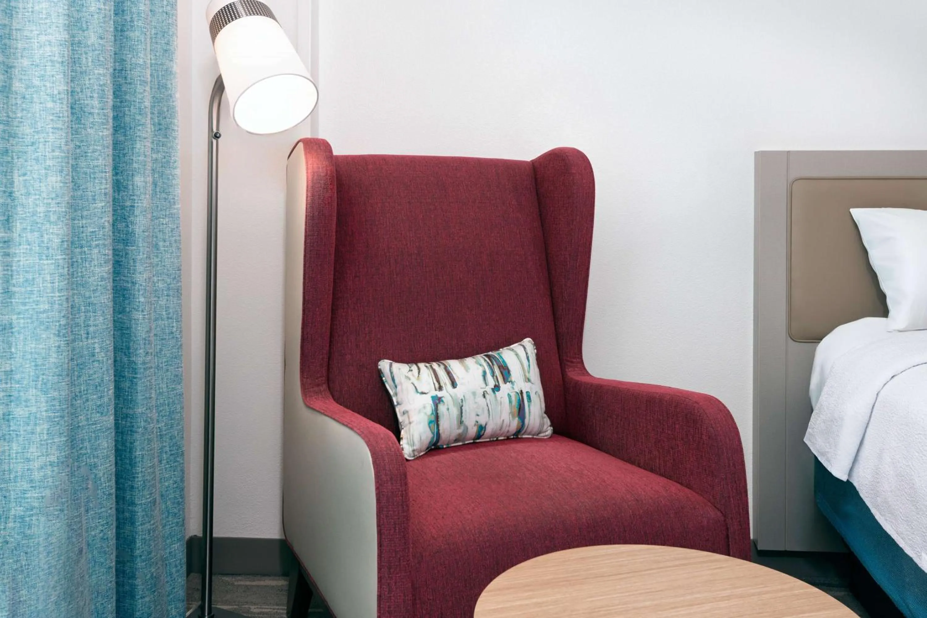 Bed in Hilton Garden Inn Tampa Airport/Westshore