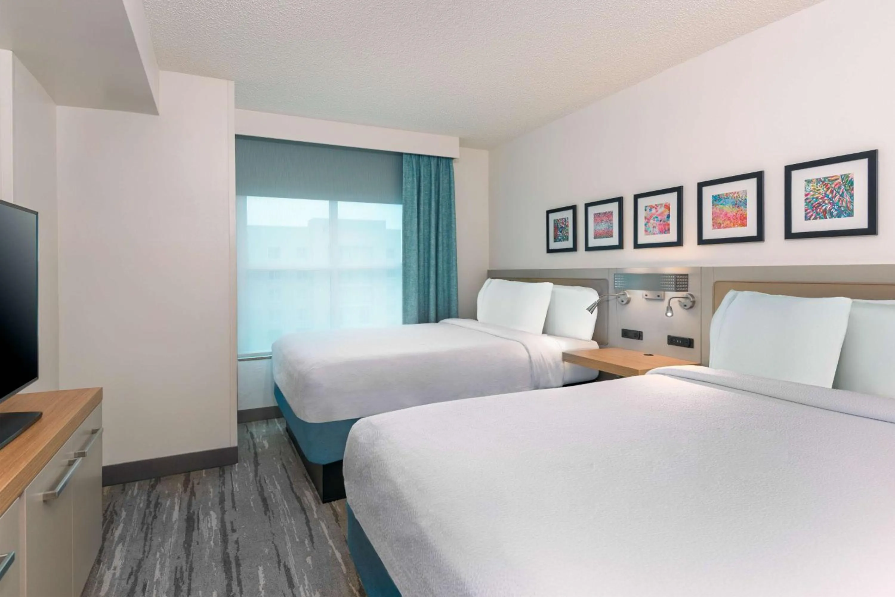 Bed in Hilton Garden Inn Tampa Airport/Westshore