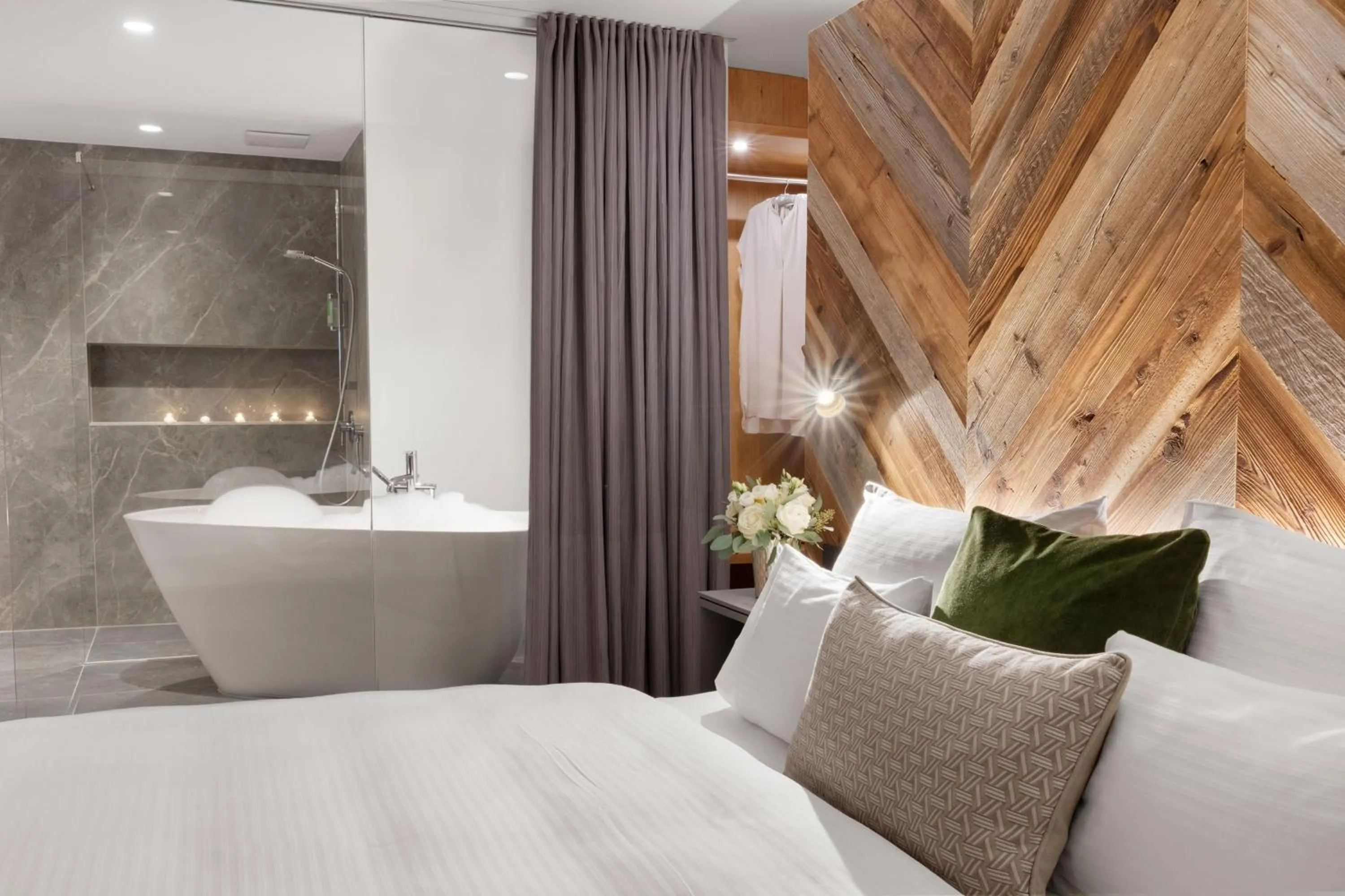 Bed in Wellnesshotel Wittelsbach