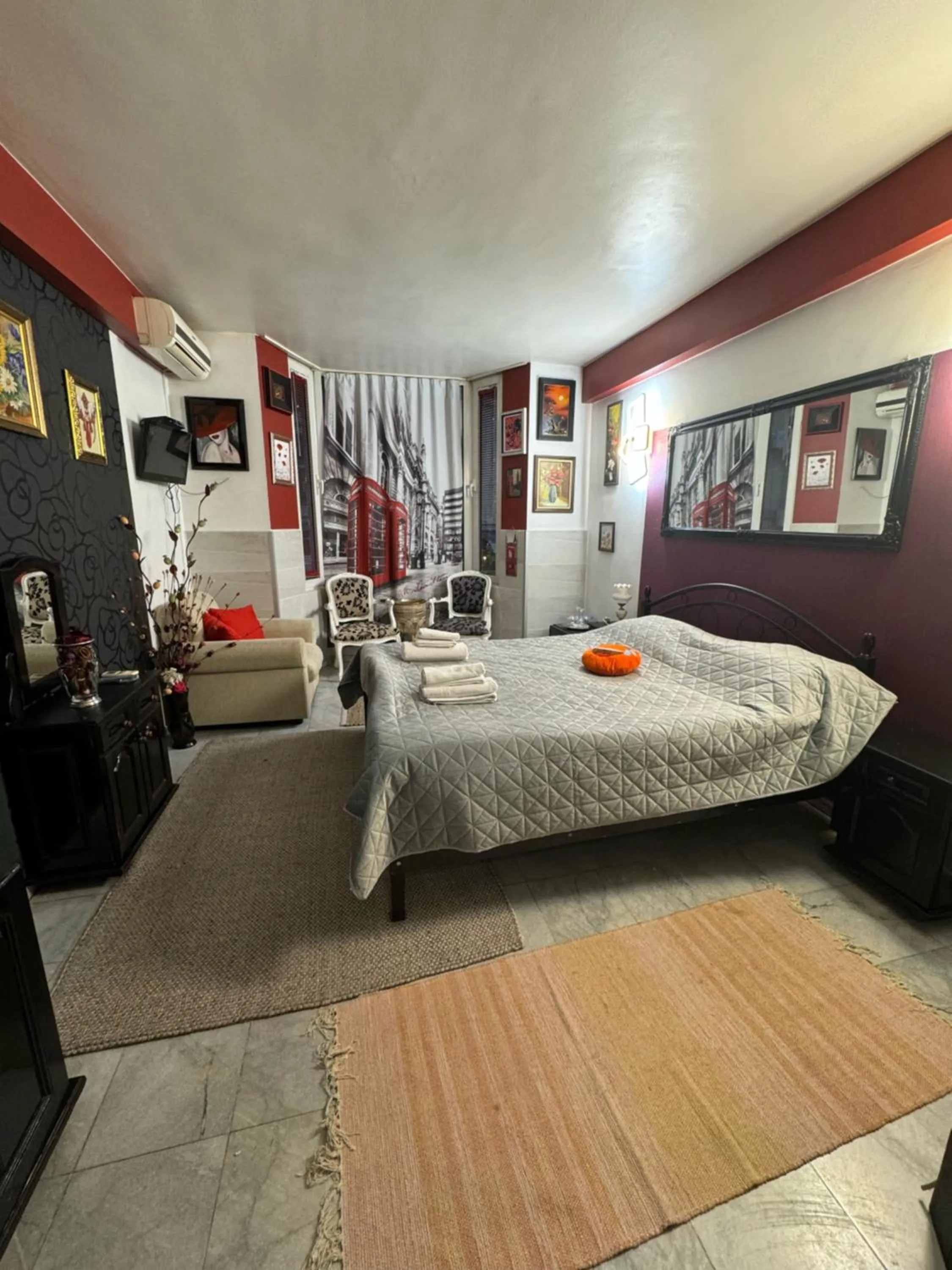 Bed in Mini Hotel-Bohemi