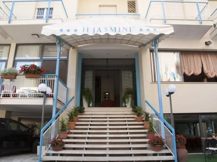 Property building in Hotel Jasmine Beach