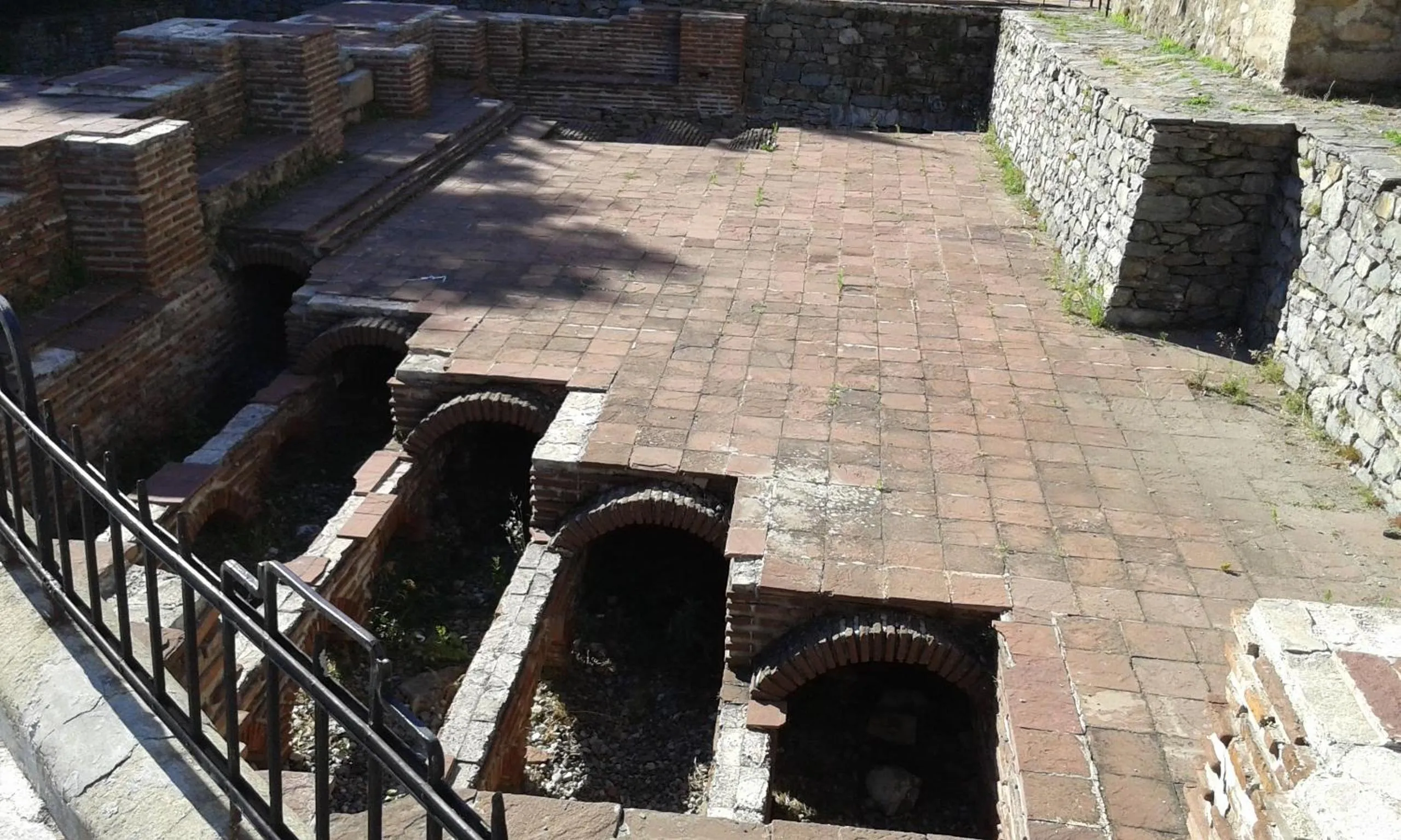 Nearby landmark in Red House