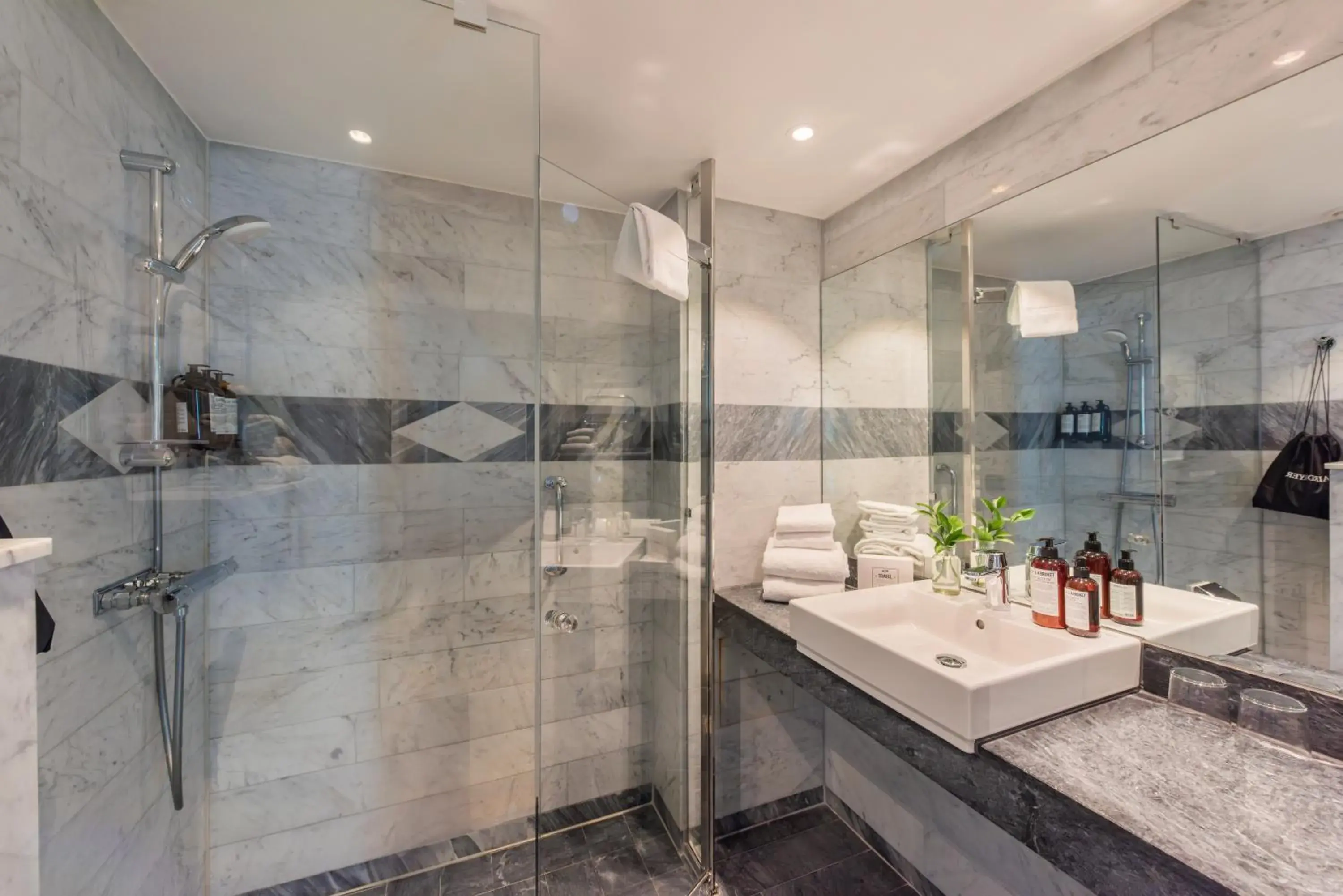 Classic Double or Twin Room in Hotel Hasselbacken Classic Double or Twin Room in Hotel Hasselbacken