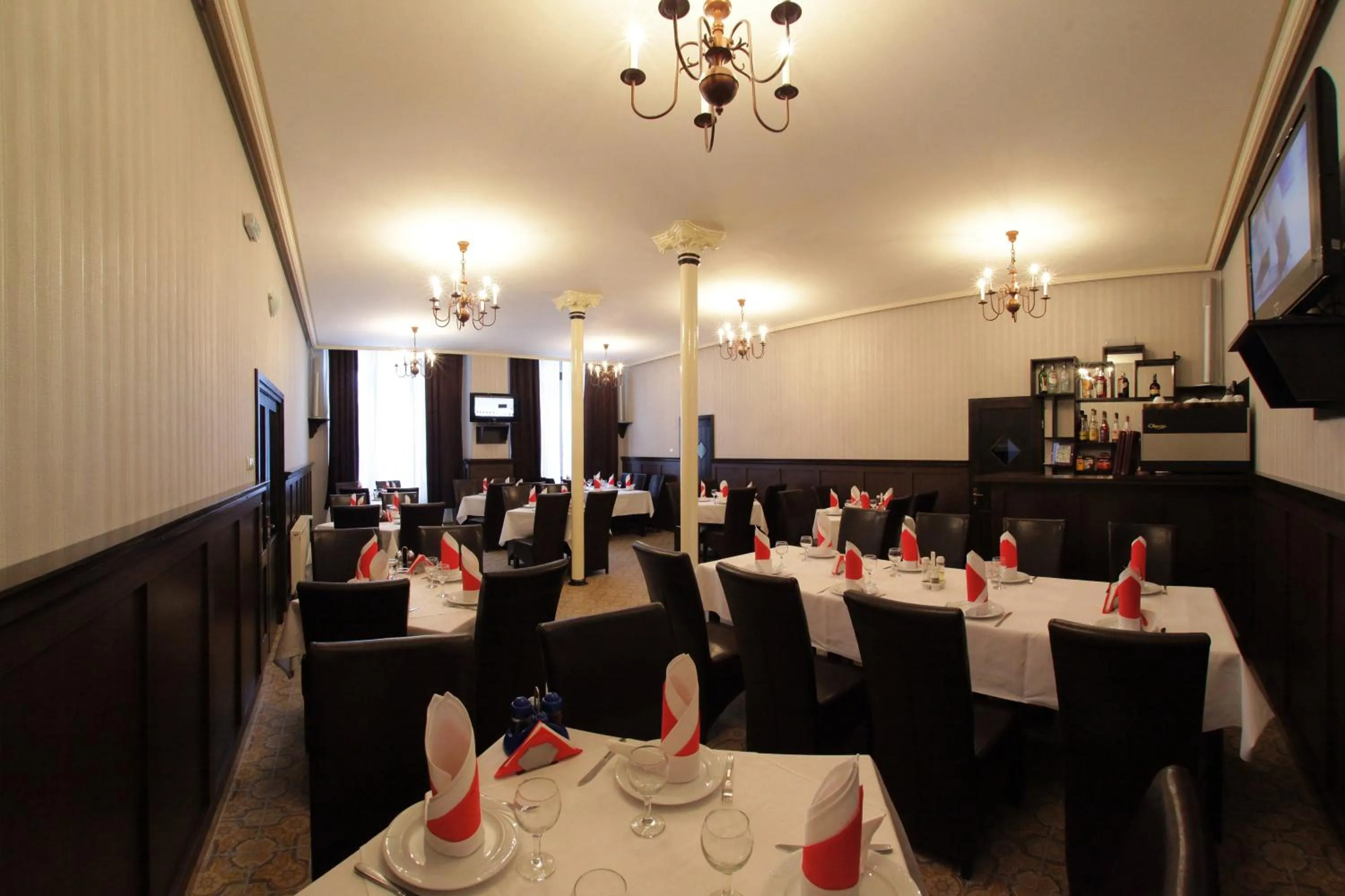 Restaurant/places to eat in Hotel Stavilar