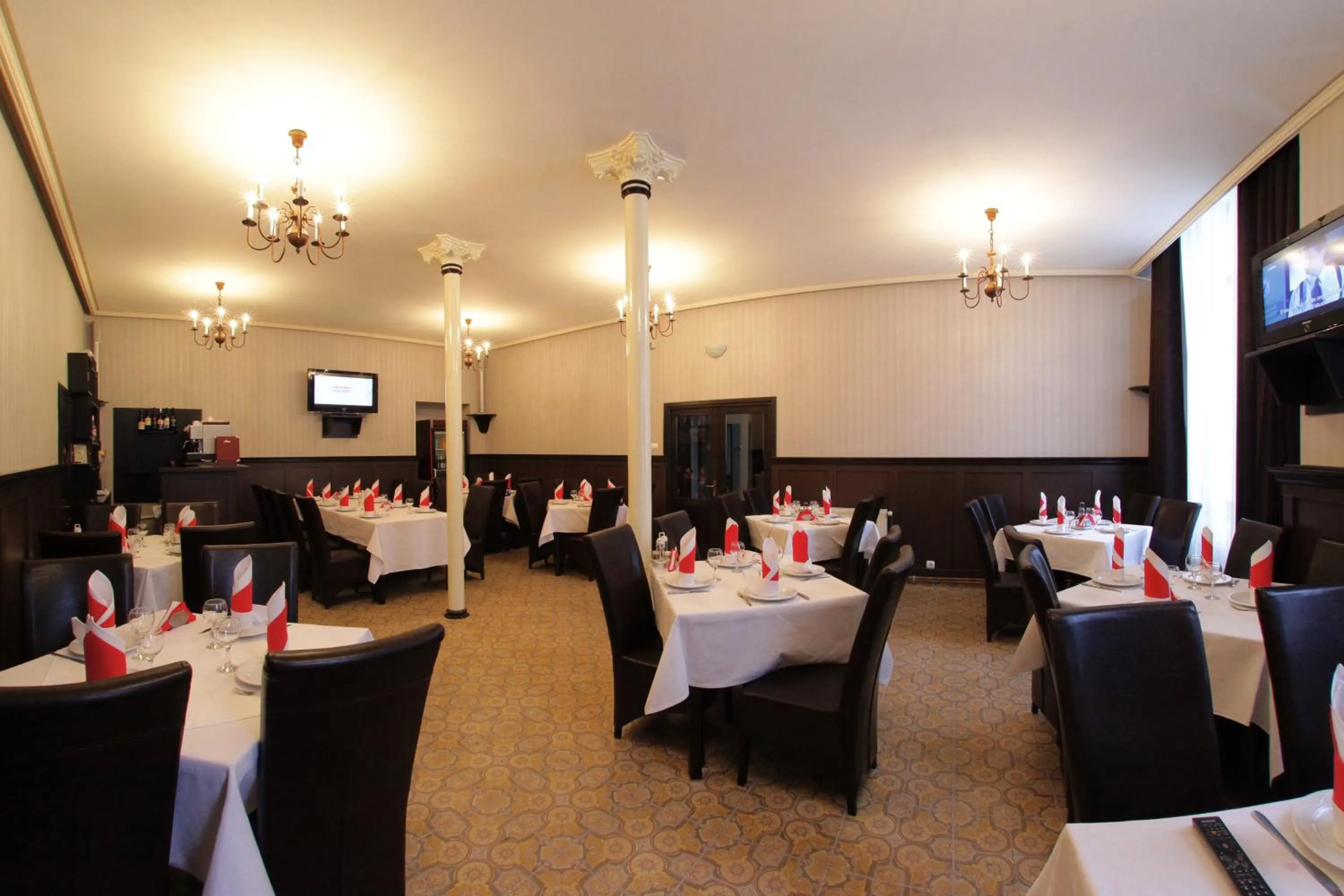 Restaurant/places to eat in Hotel Stavilar