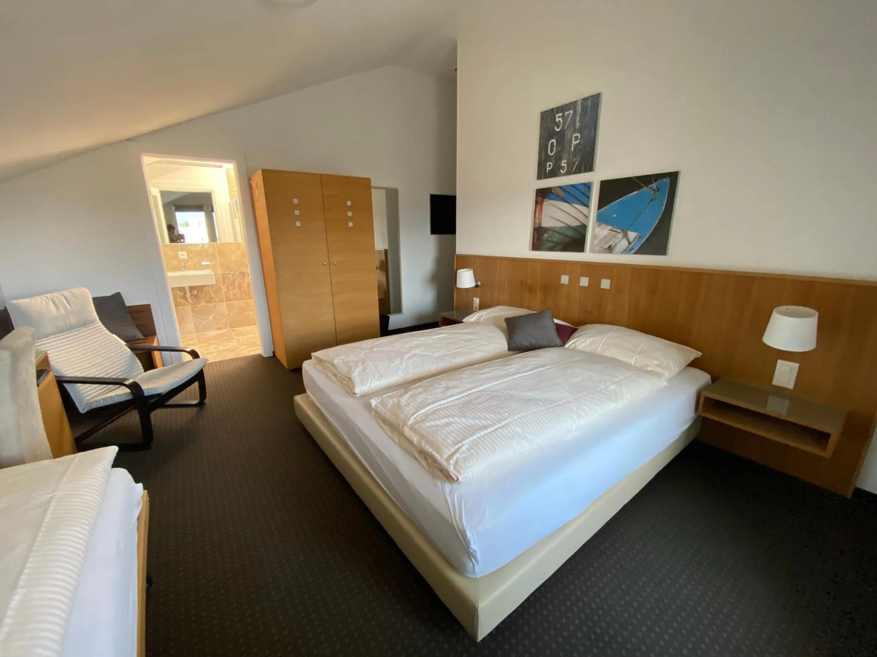 Photo of the whole room, Bed in Businesshotel Lux