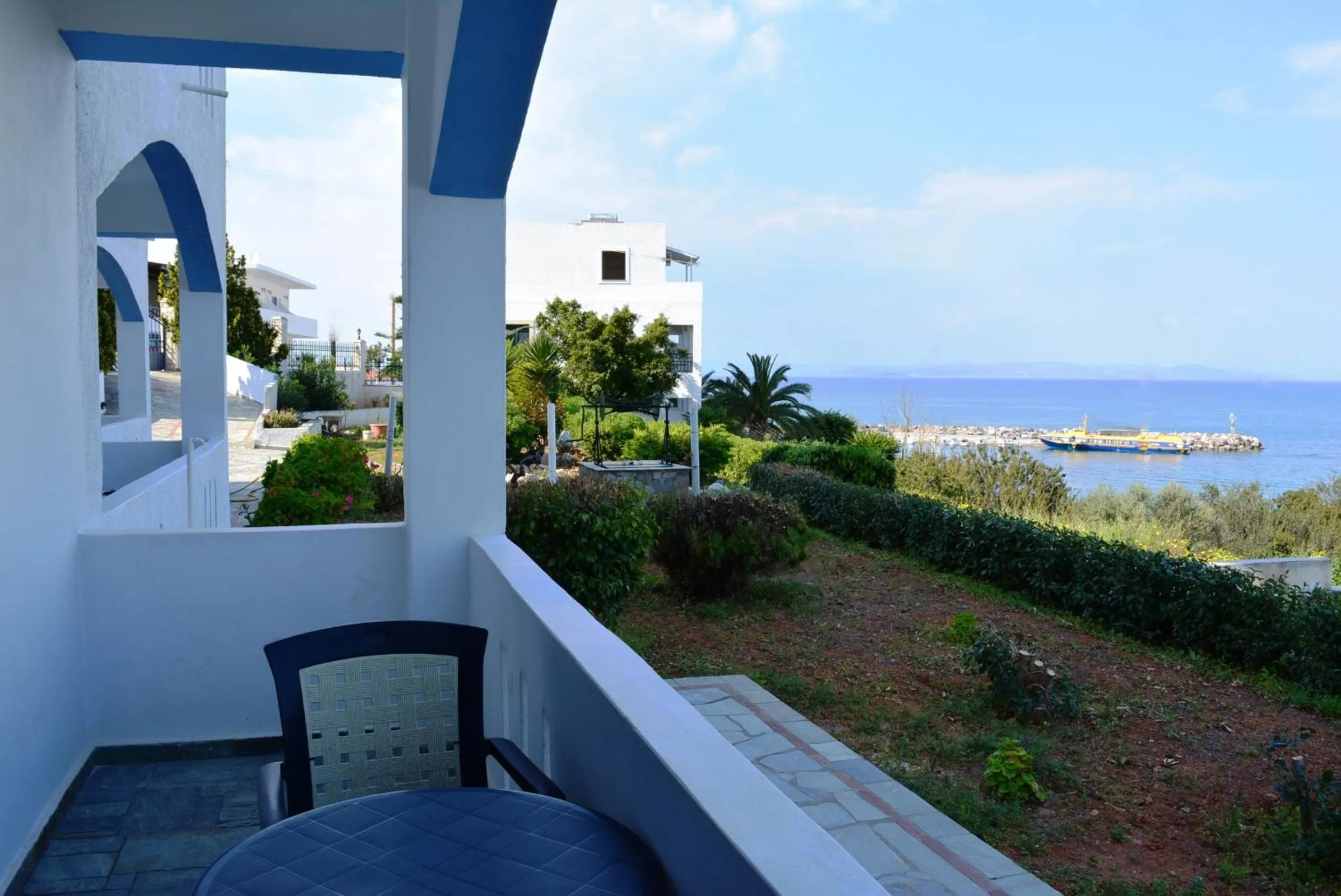 Spring in Sunrise Studios