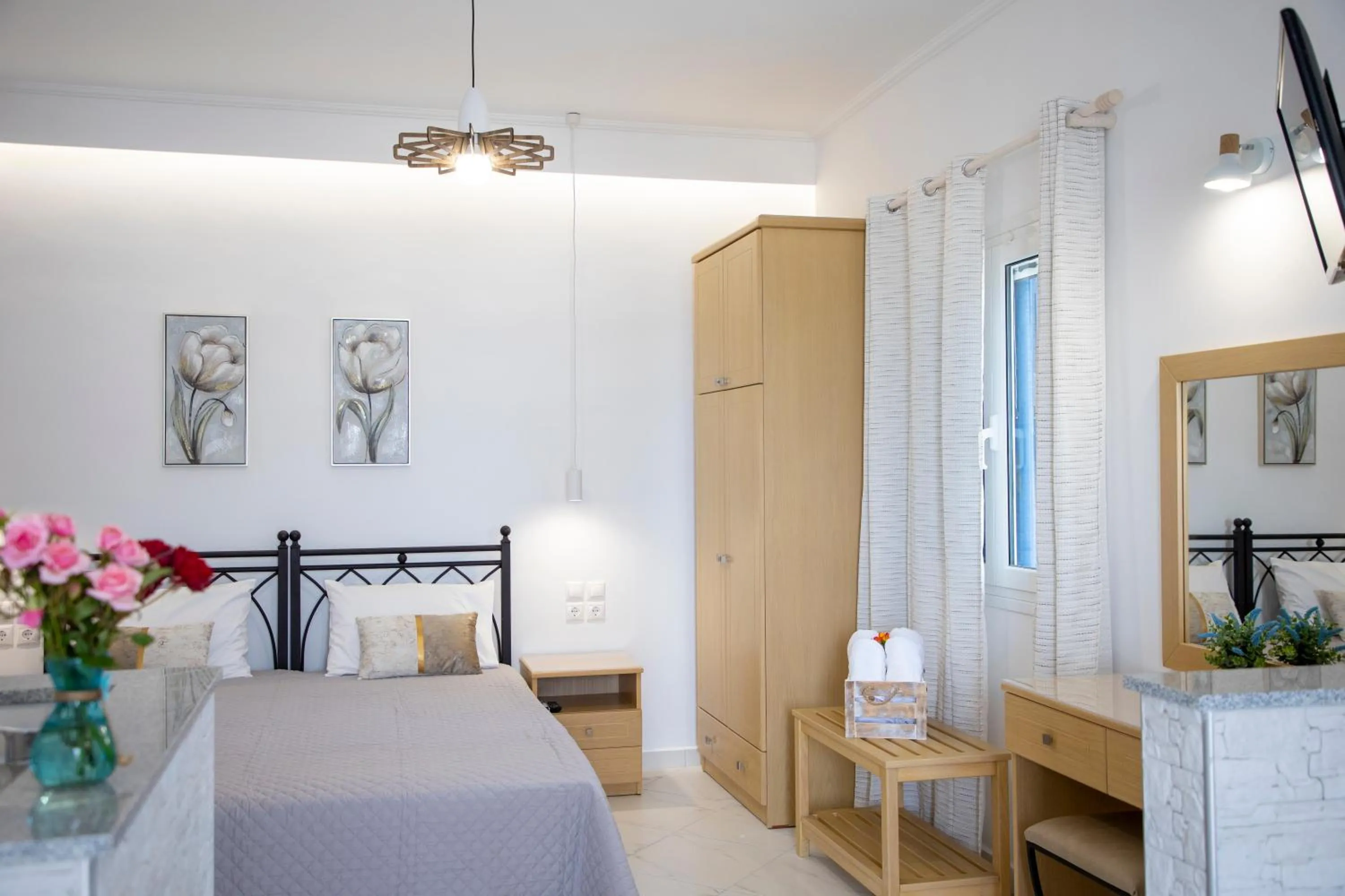 Bed in Sunrise Studios