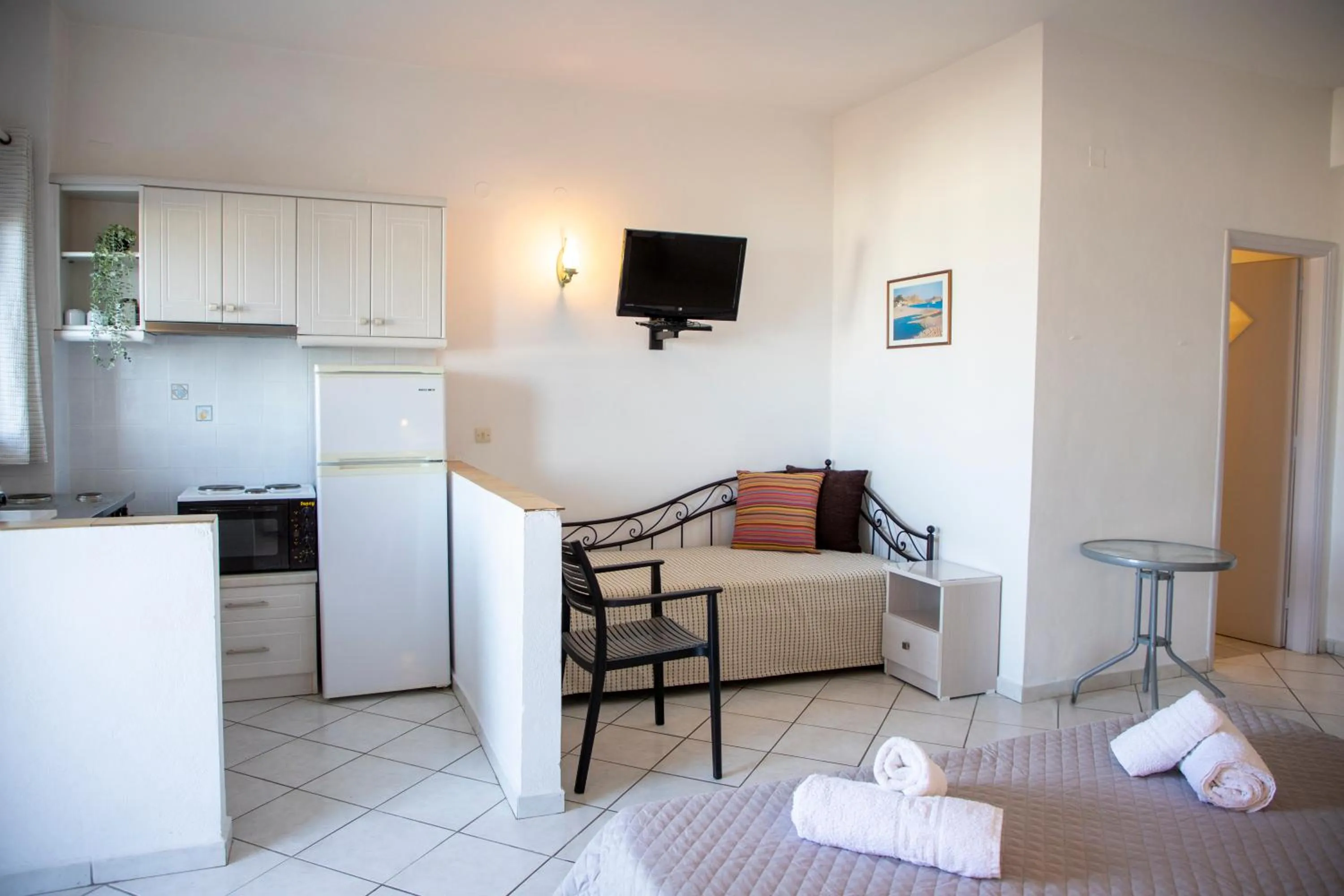 Bed in Sunrise Studios