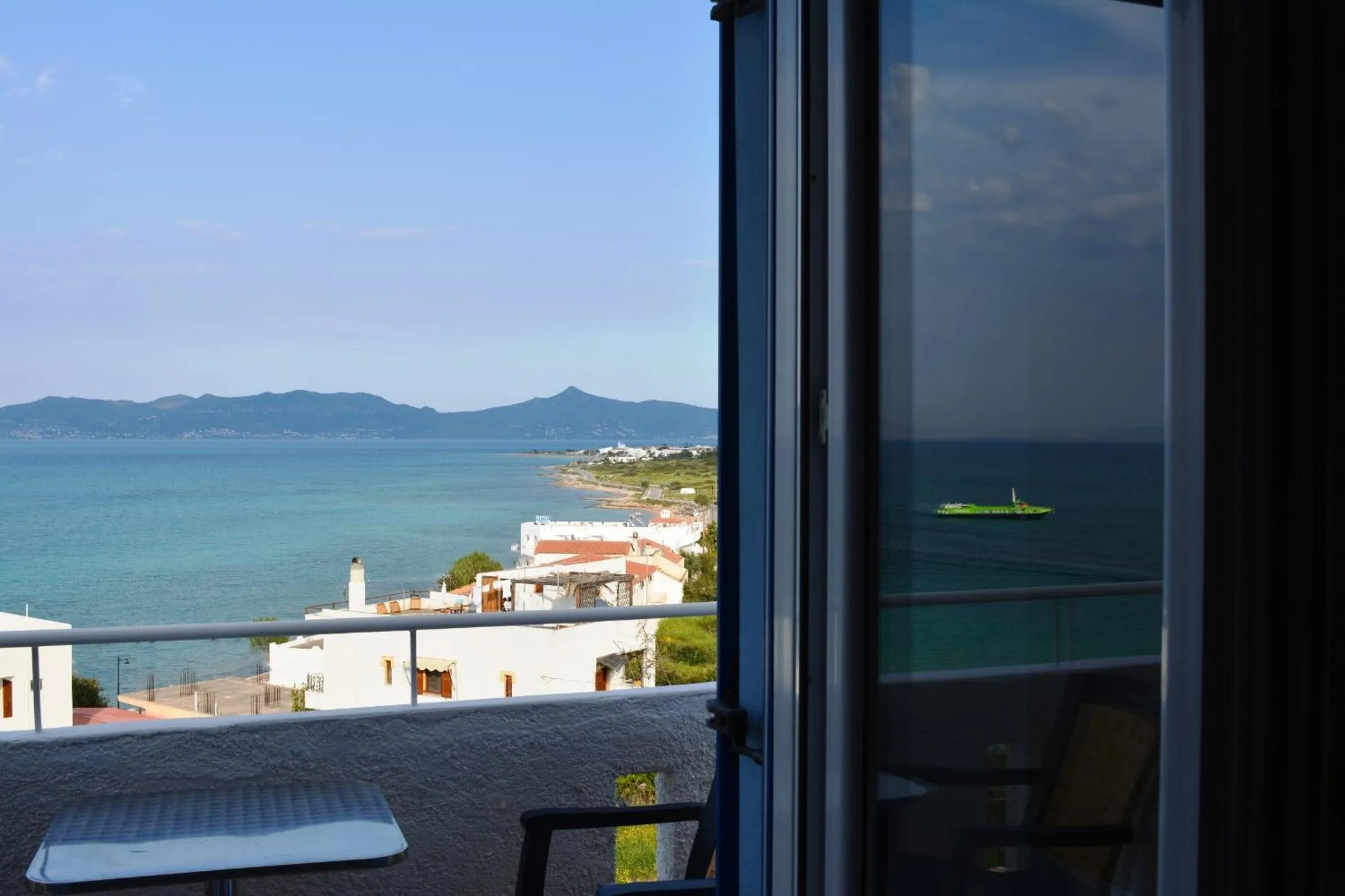 Spring in Sunrise Studios