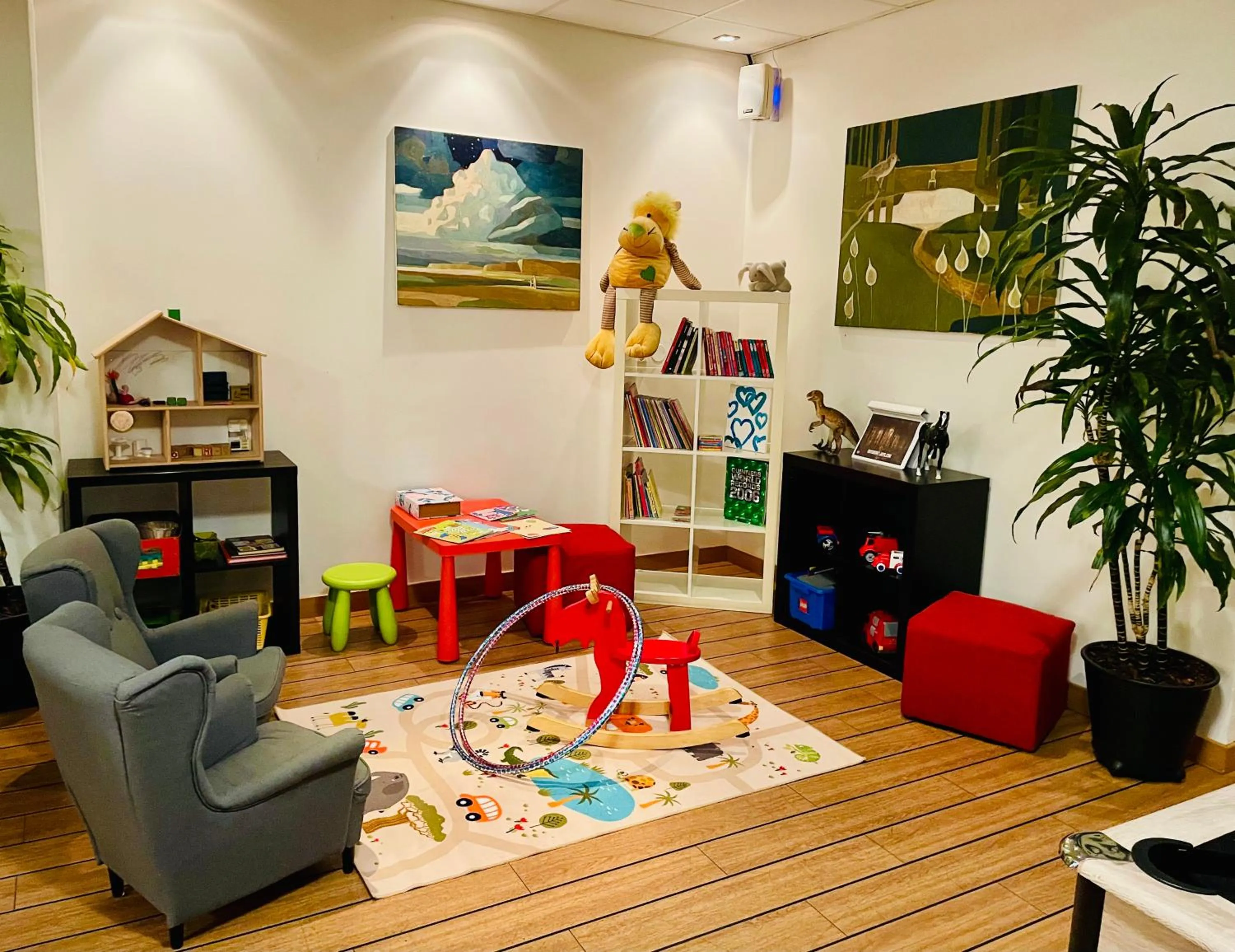 Communal lounge/ TV room in Sure Hotel by Best Western City Jonkoping