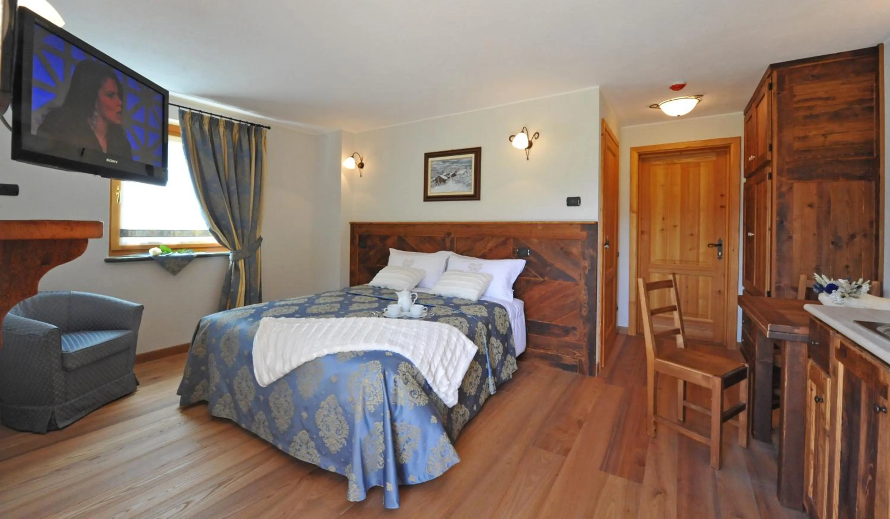 Day, Bed in Gresil Residence