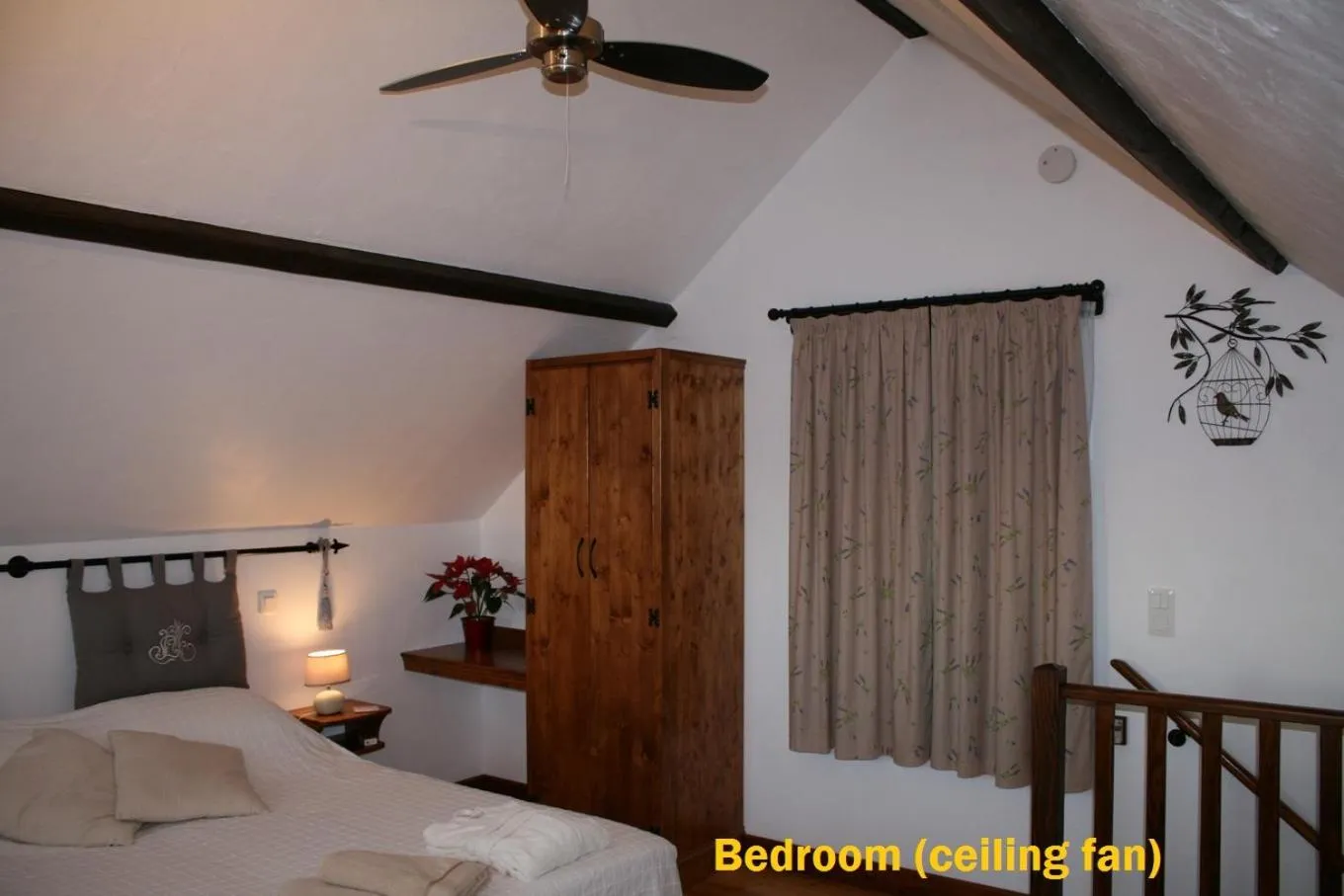 Bedroom, Bed in Hillside Park Dordogne