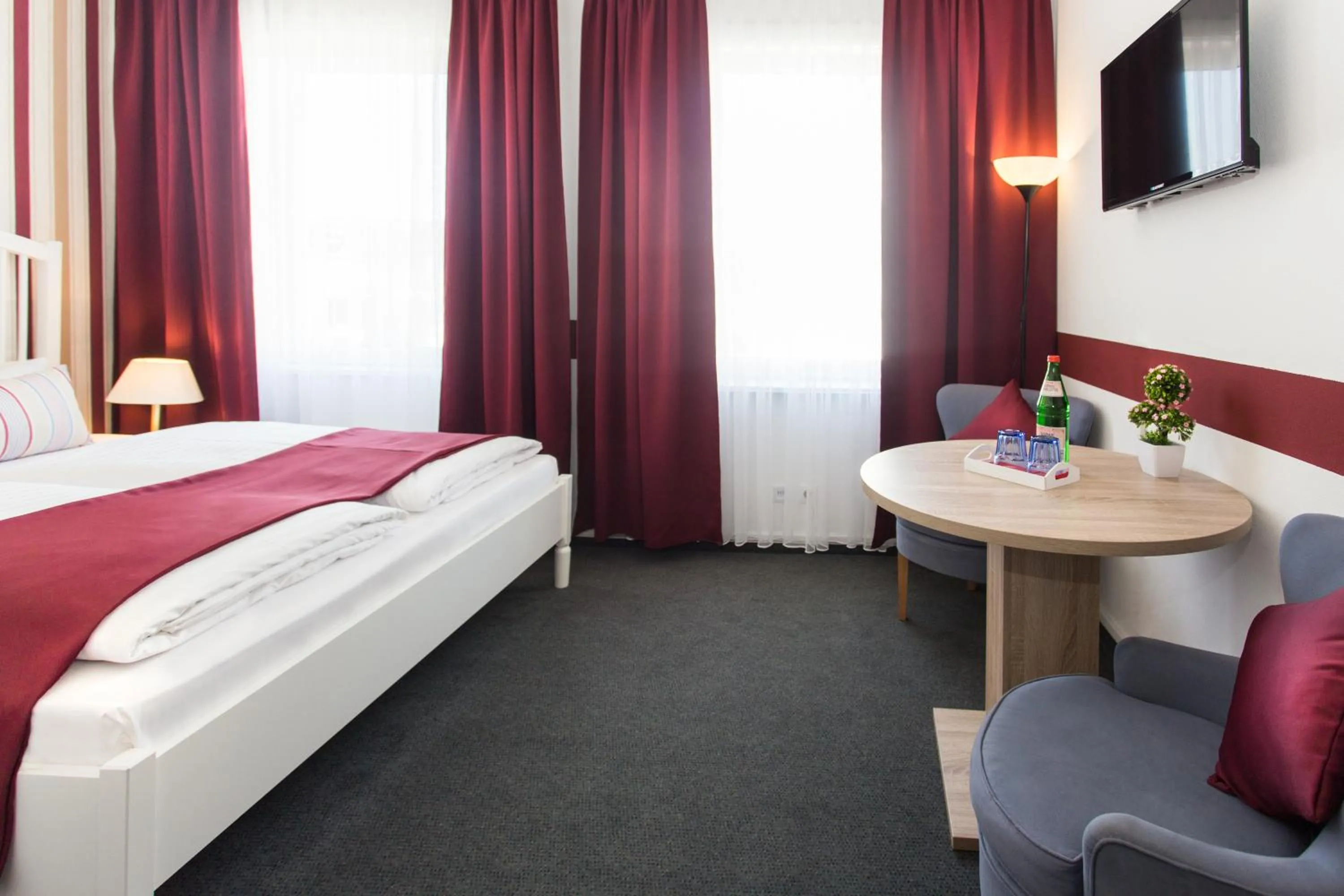 Bedroom, Bed in Hotel Condor