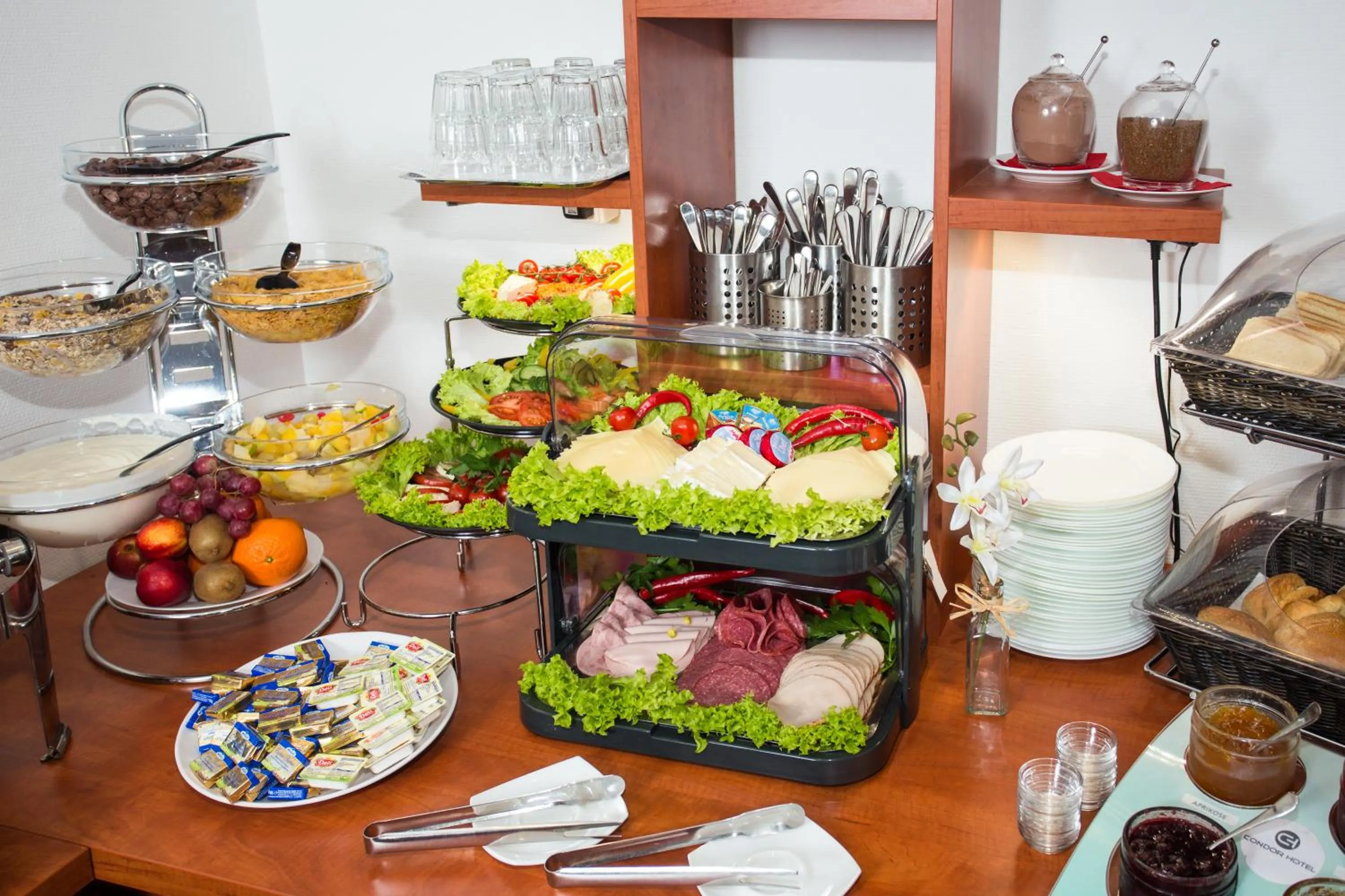 Buffet breakfast in Hotel Condor