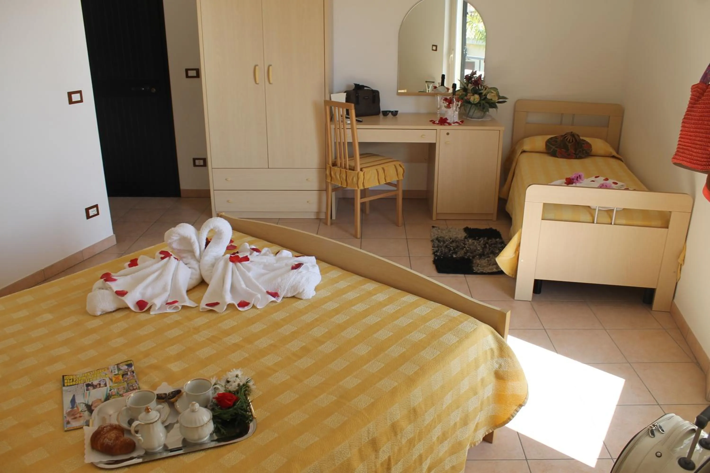 Photo of the whole room, Bed in Hotel L'Ancora