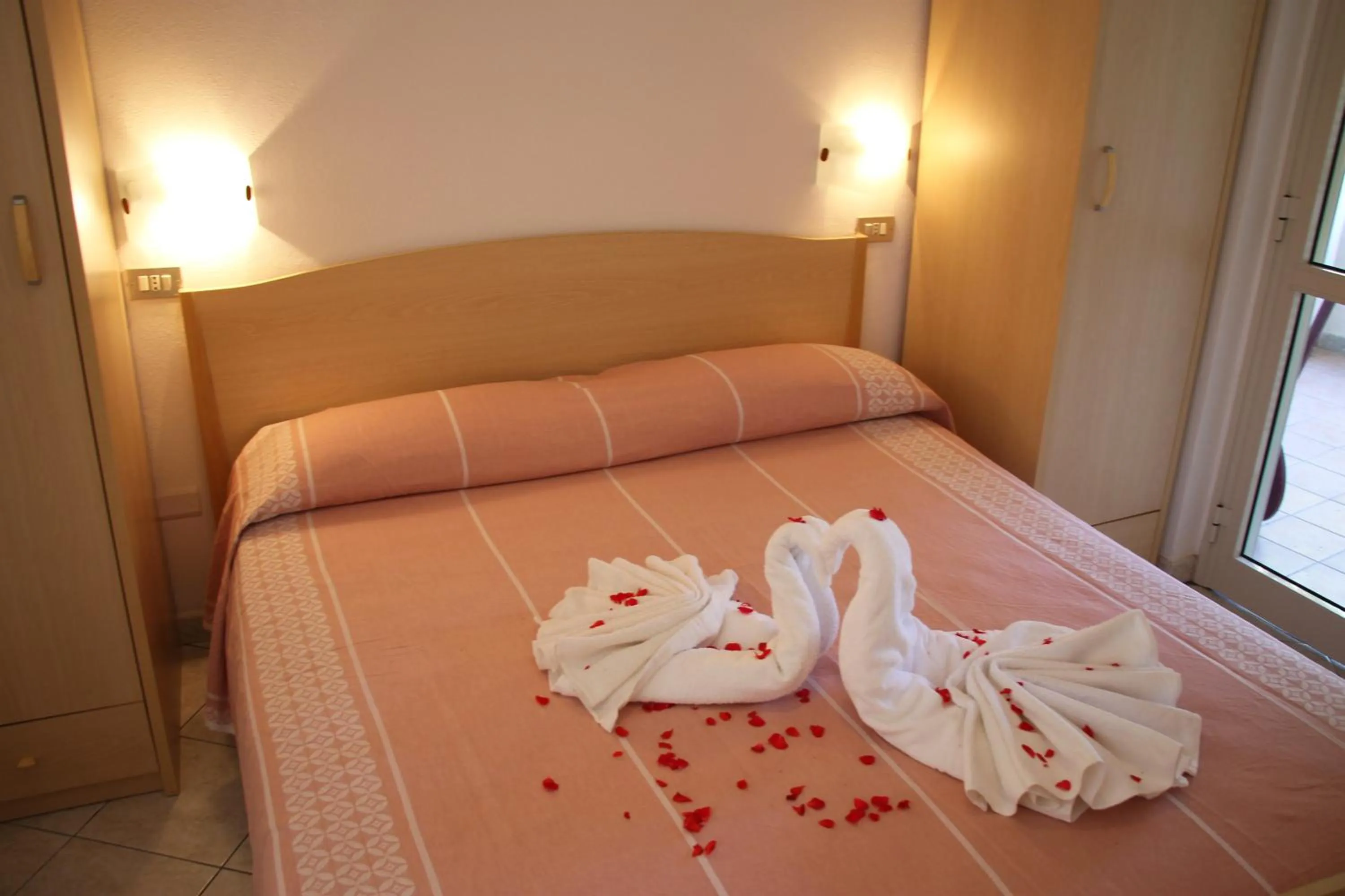 Bedroom, Bed in Hotel L'Ancora