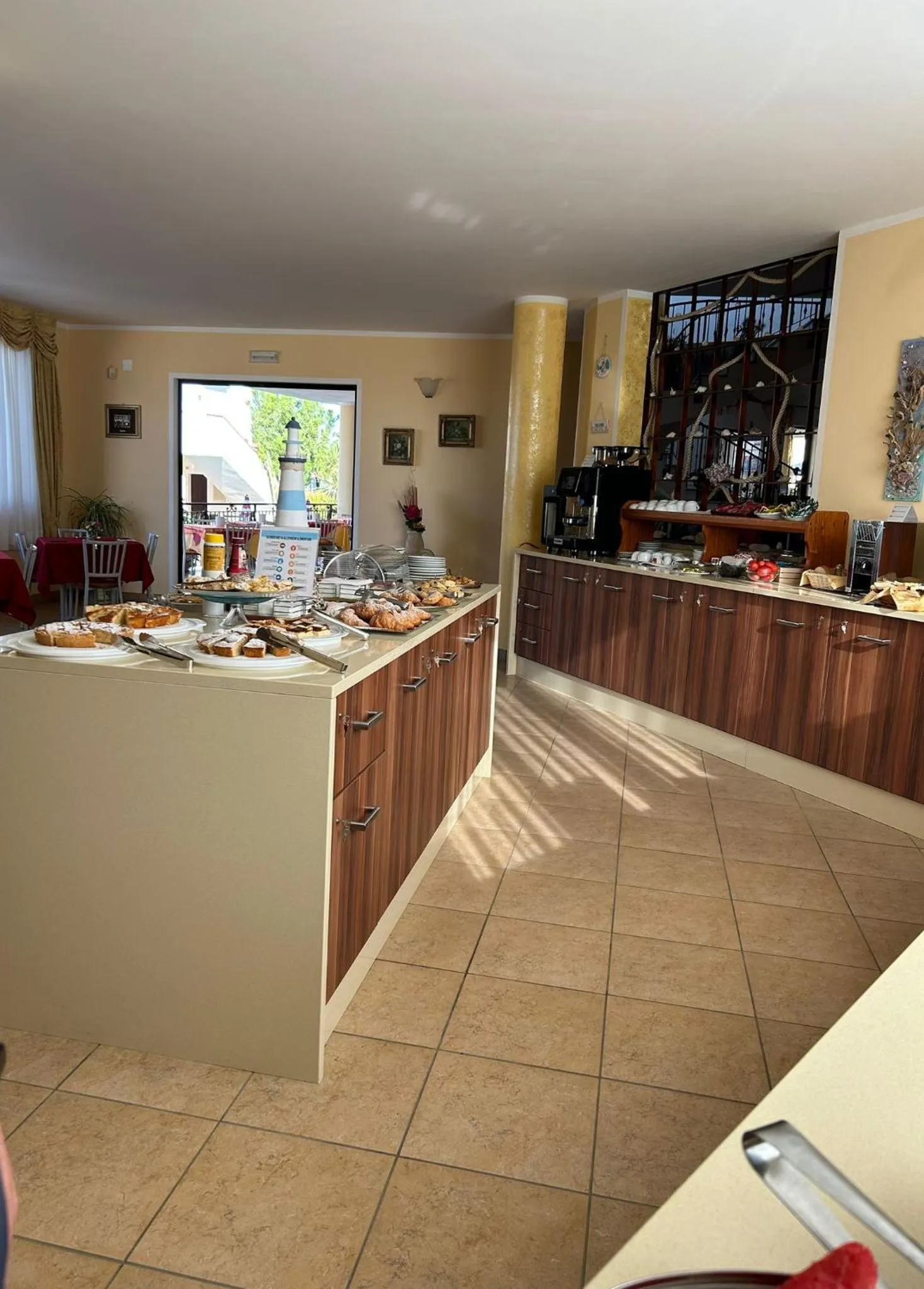 Restaurant/places to eat in Hotel L'Ancora