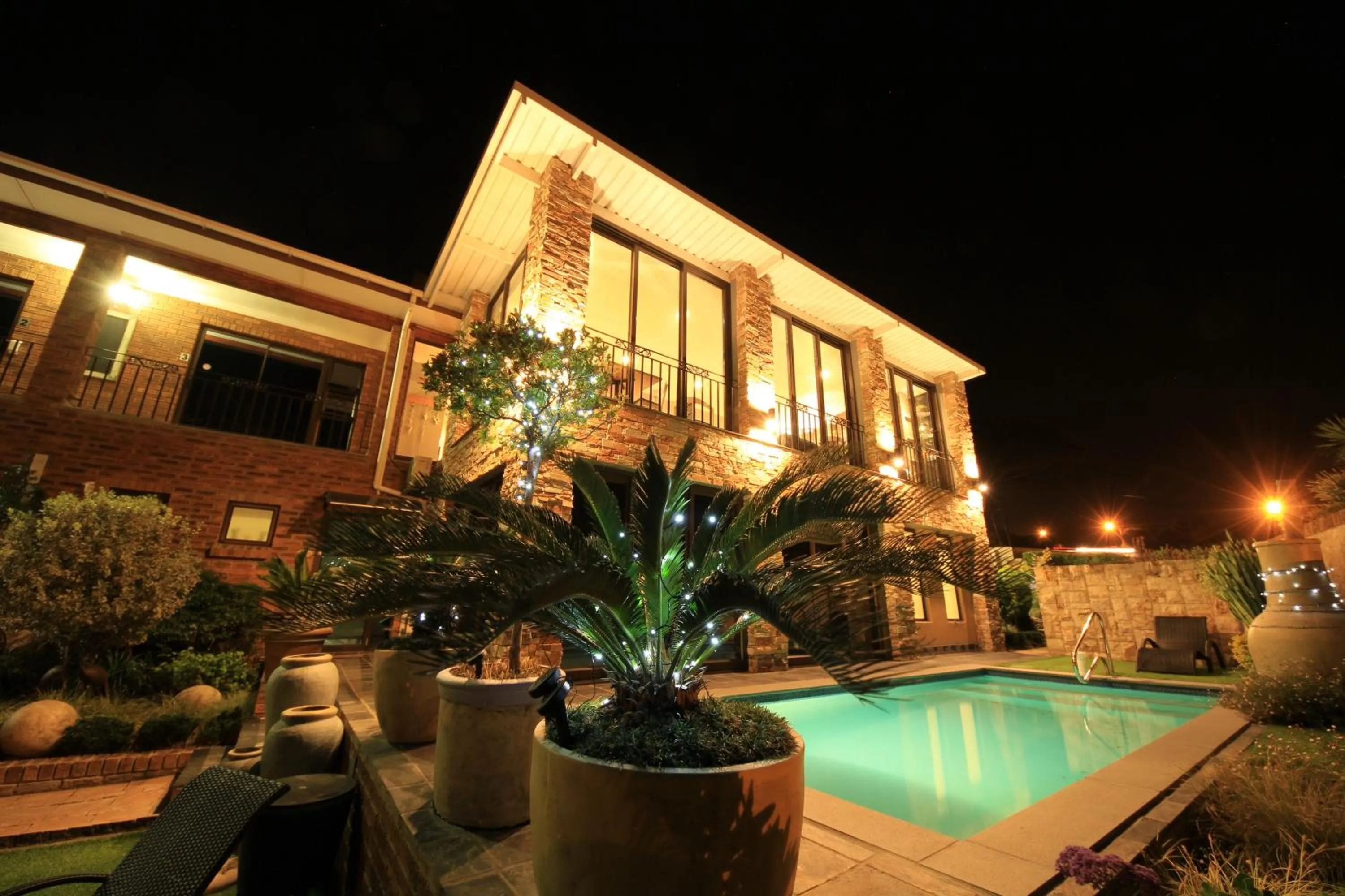 Swimming pool in Bay View Guest House