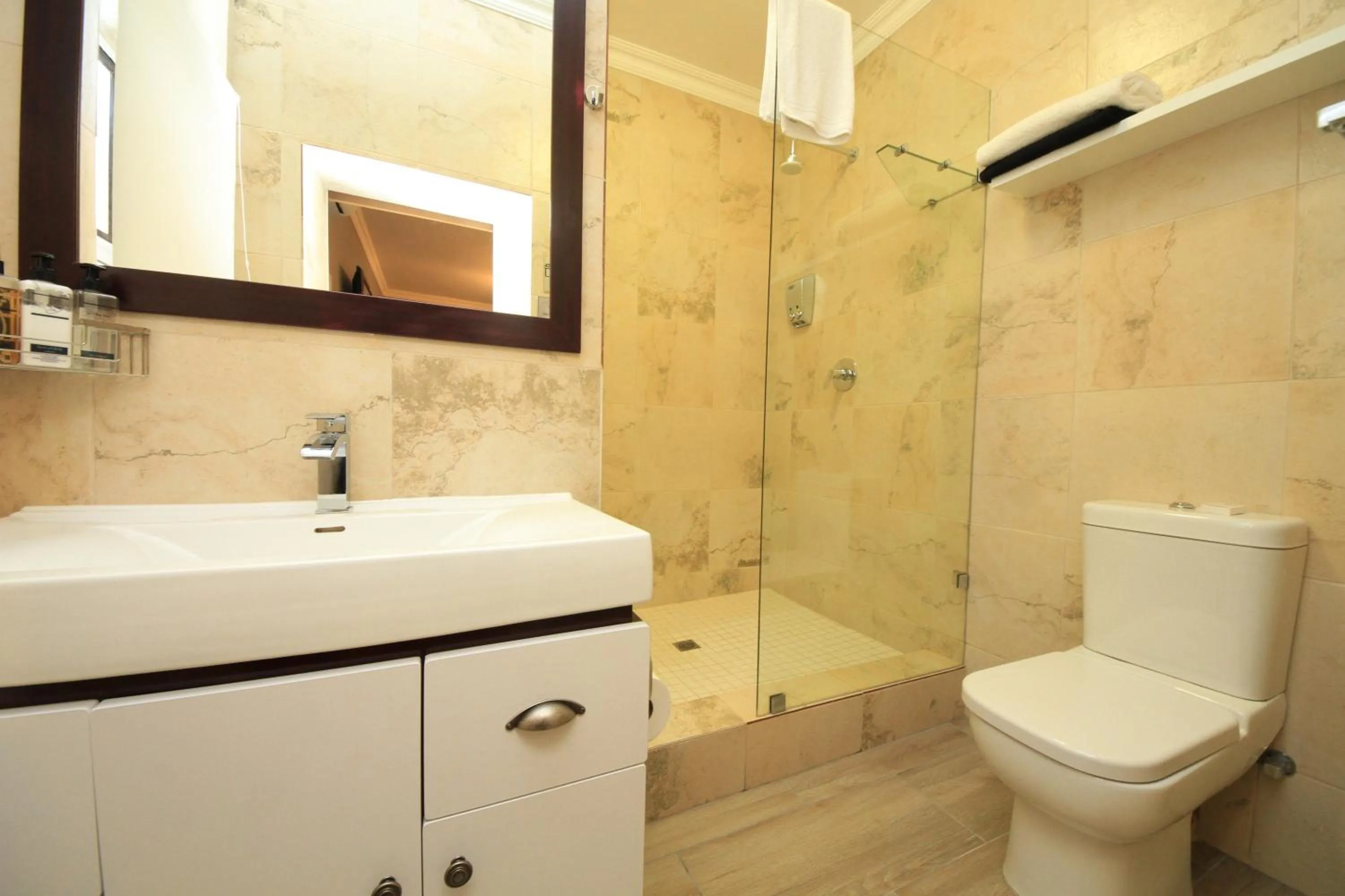 Bathroom in Bay View Guest House