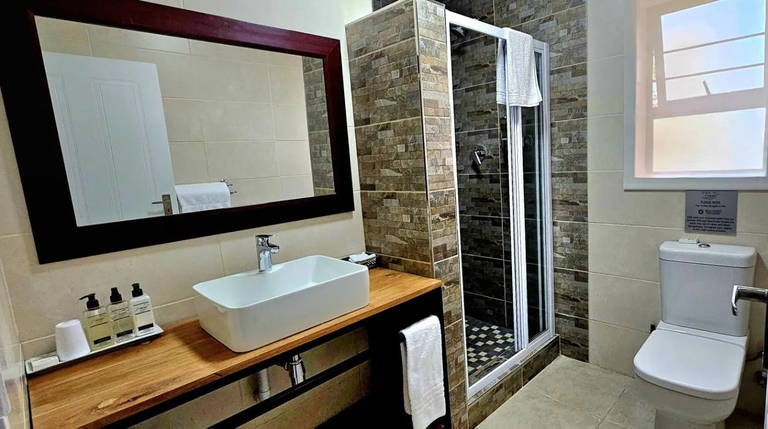 Bathroom in Bay View Guest House