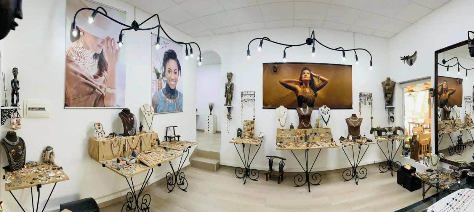 On-site shops in Le Lodge des Almadies