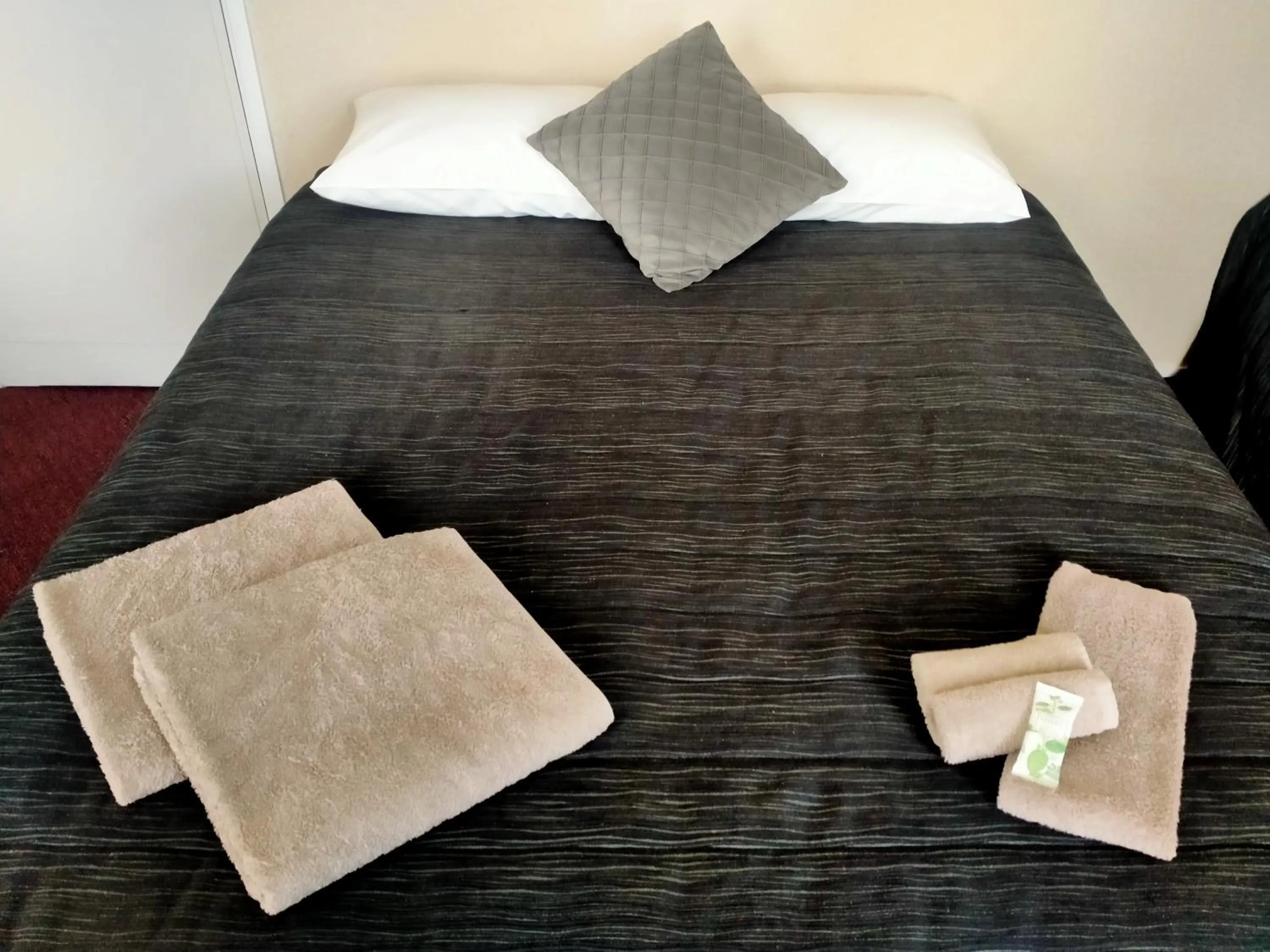 Bed in Masonic Hotel