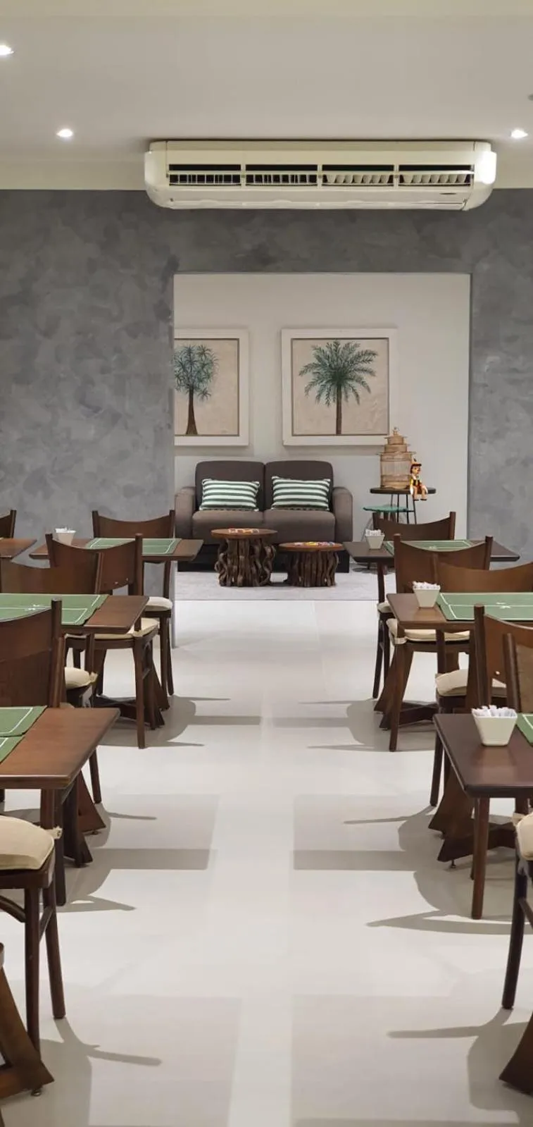 Restaurant/places to eat in JR Hotel Marilia