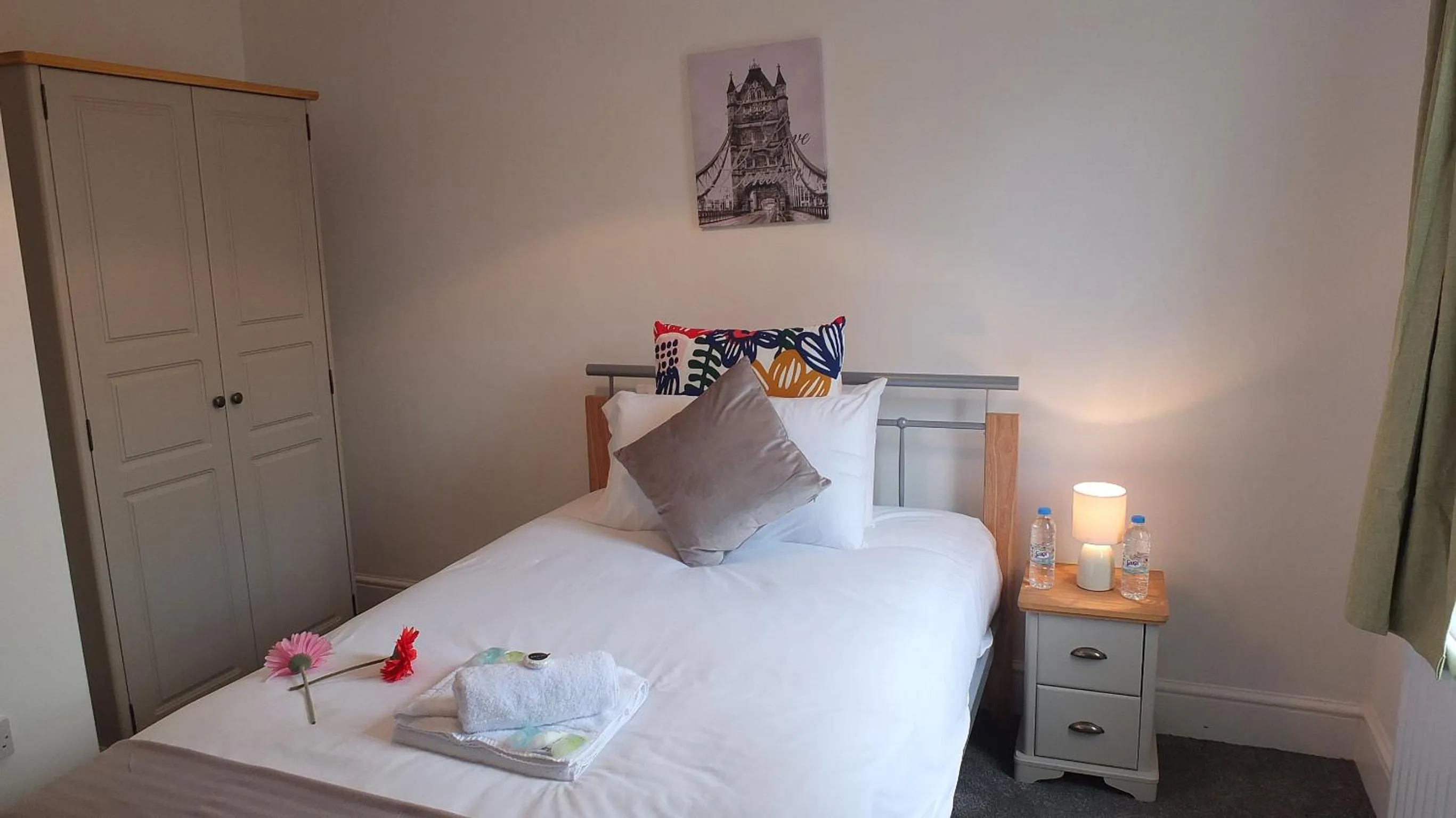 Bed in The Mill Suites - Tas Accommodations