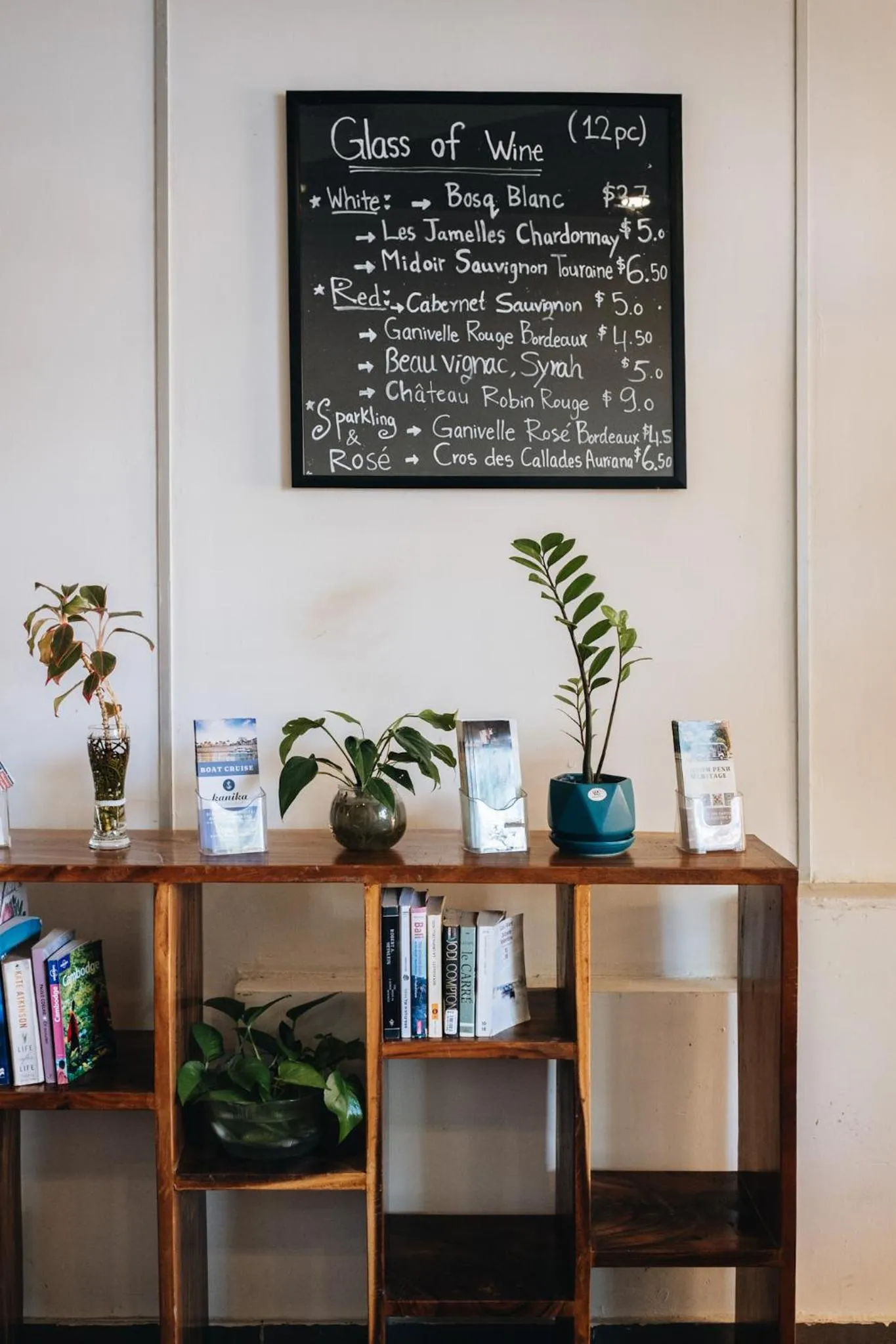 Lobby or reception in Suite Home Boutique Hotel