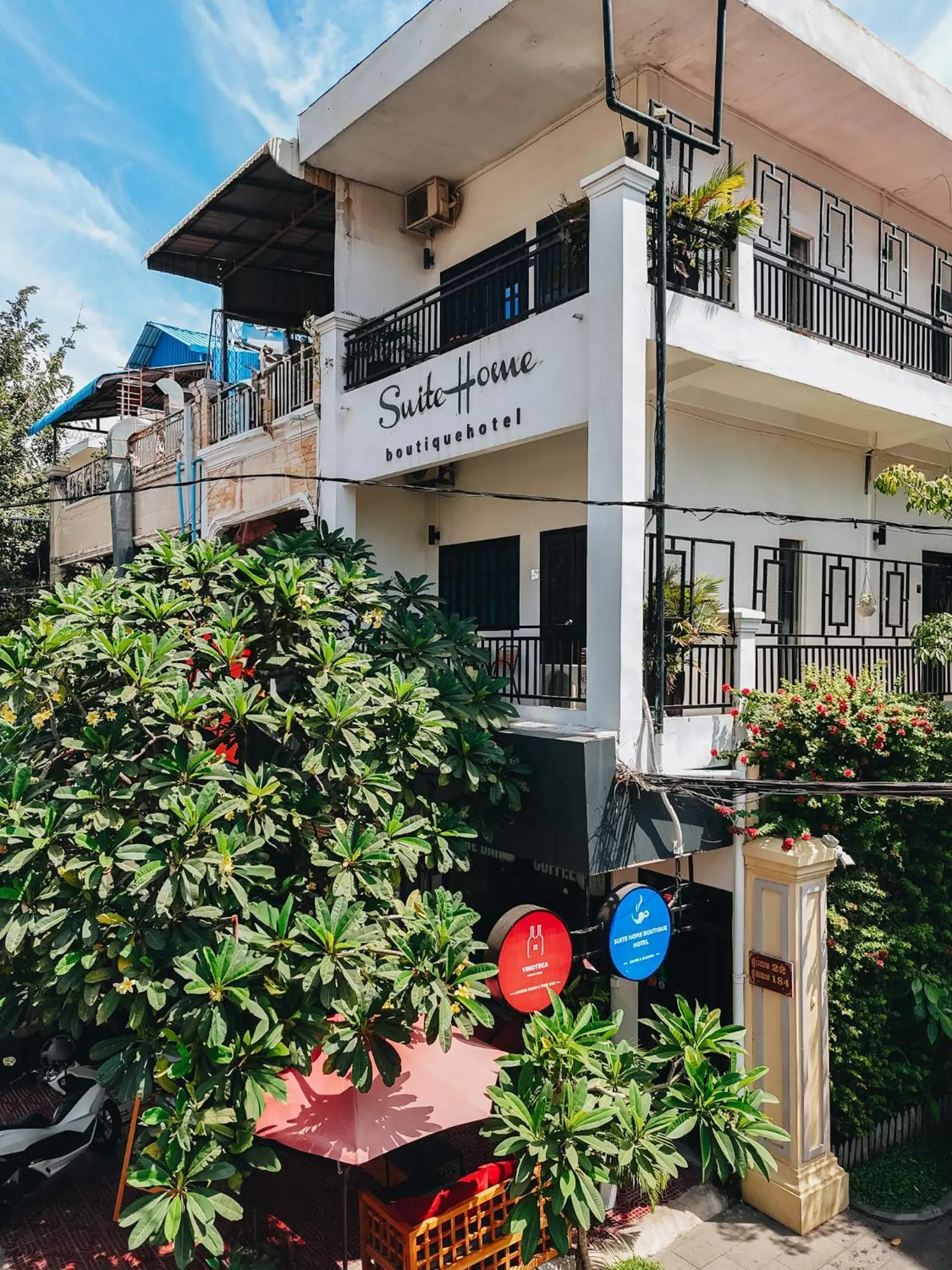 Property building in Suite Home Boutique Hotel