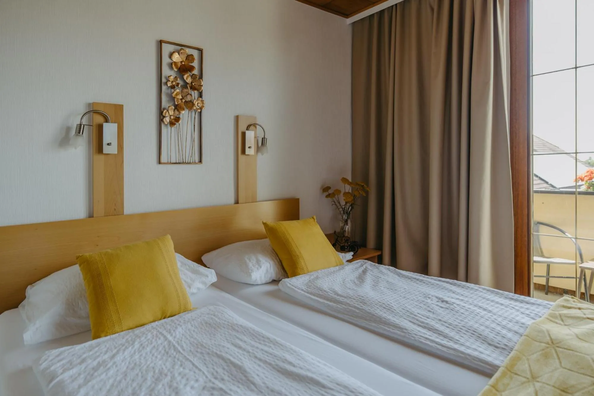 Photo of the whole room, Bed in Haus Martin - Schneeberger