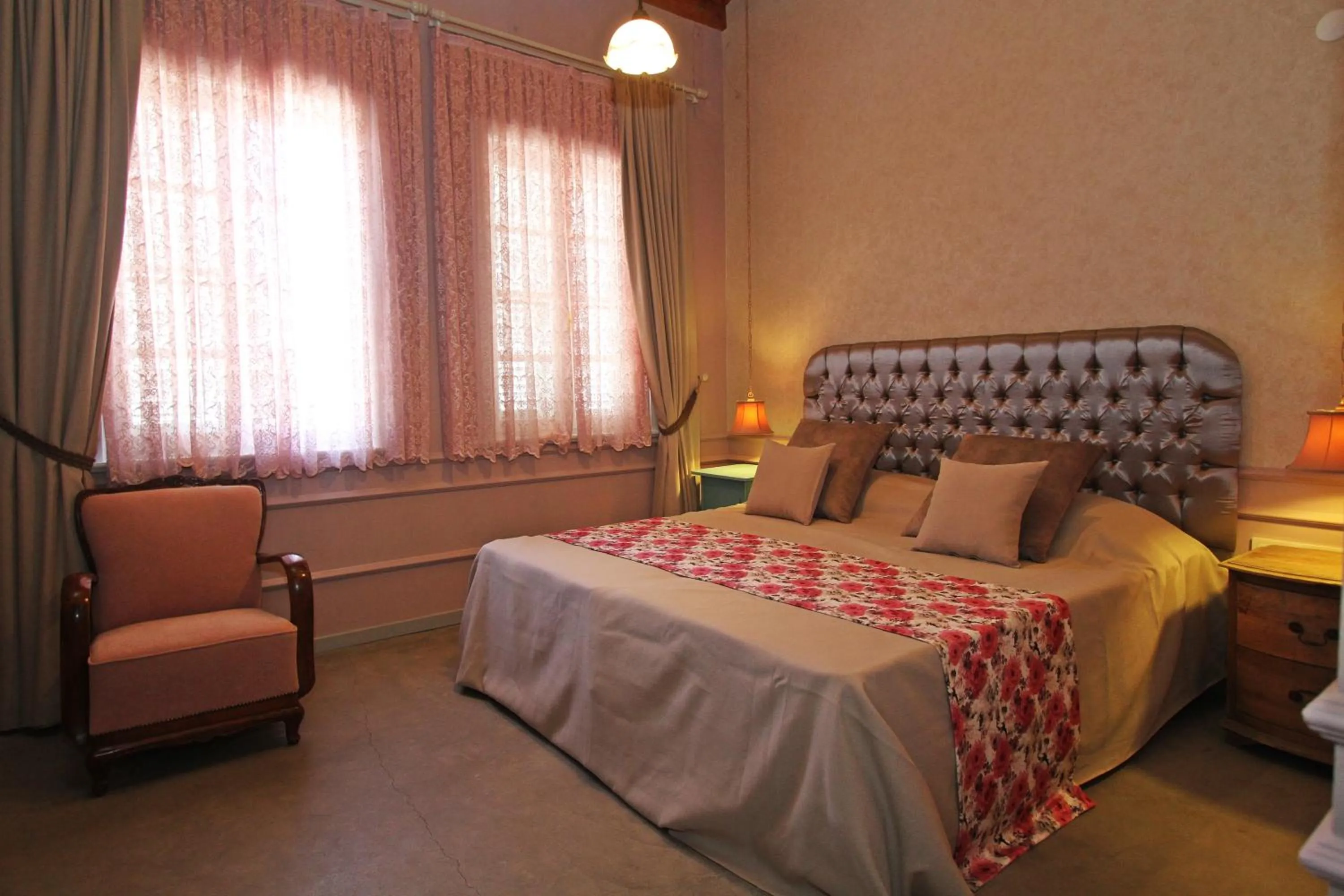 Photo of the whole room in Alacati Kostem Hotel - Special Category