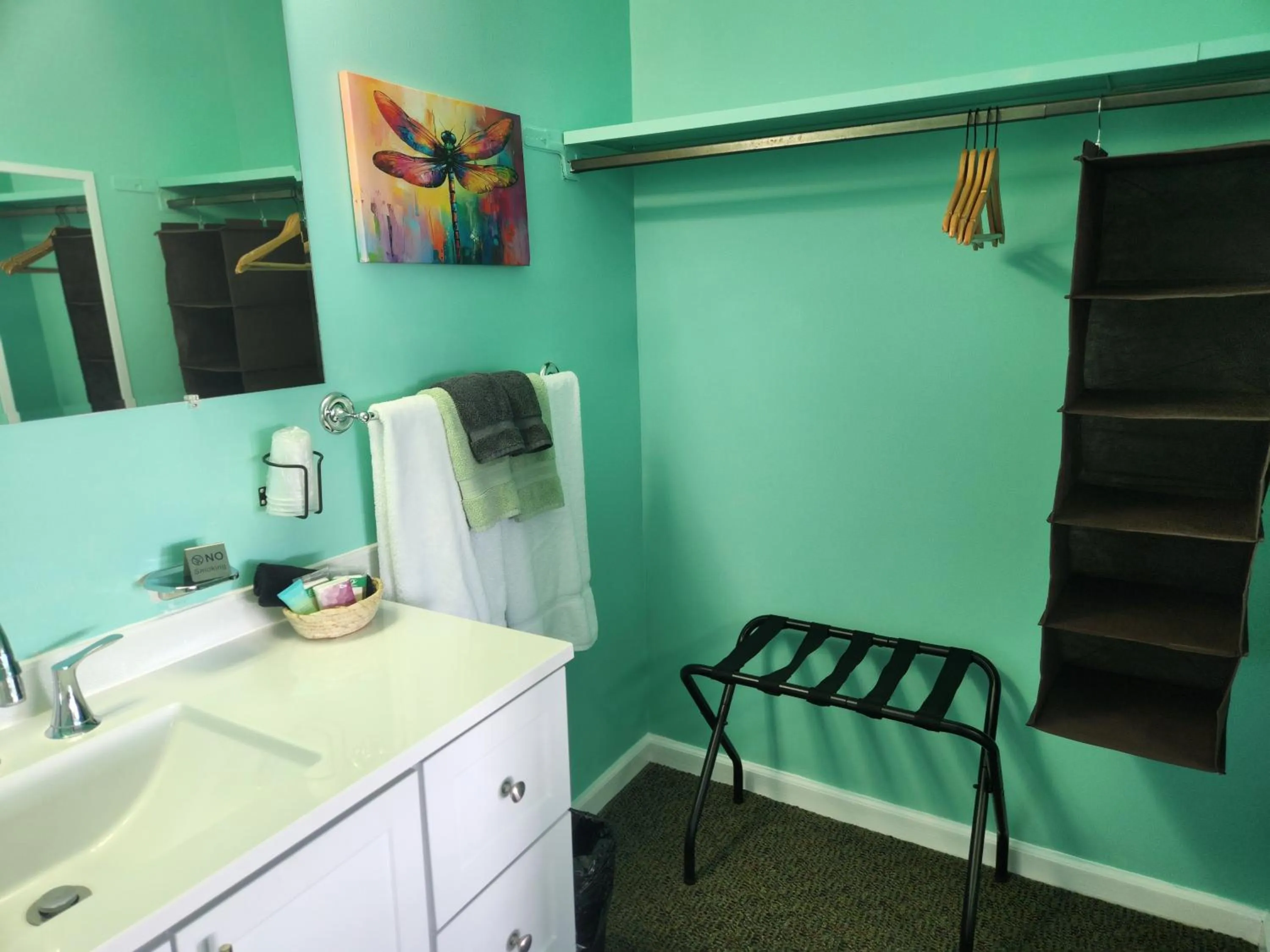 Bathroom in Fox Mountain Inn