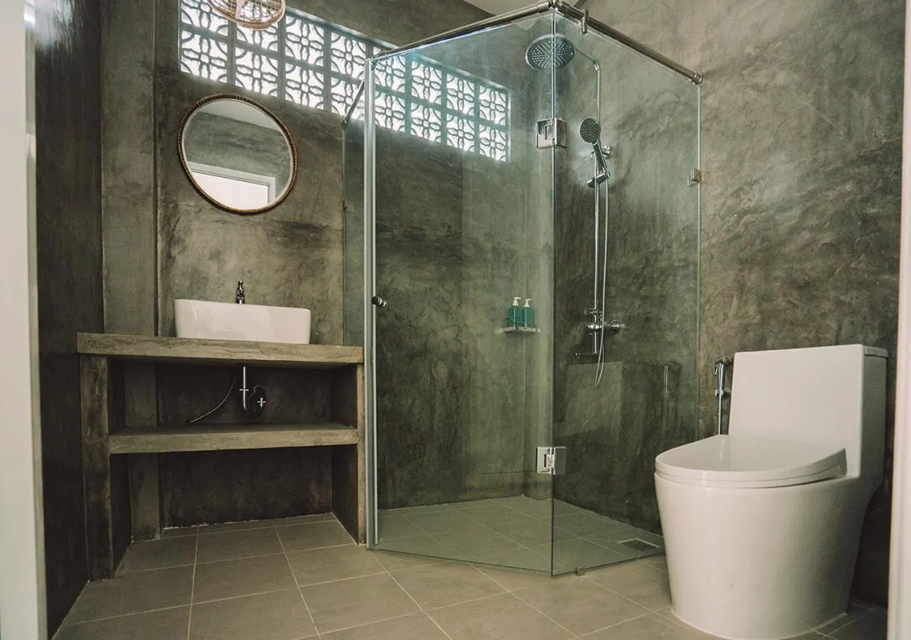 Shower in IAM SAIGON Homestay